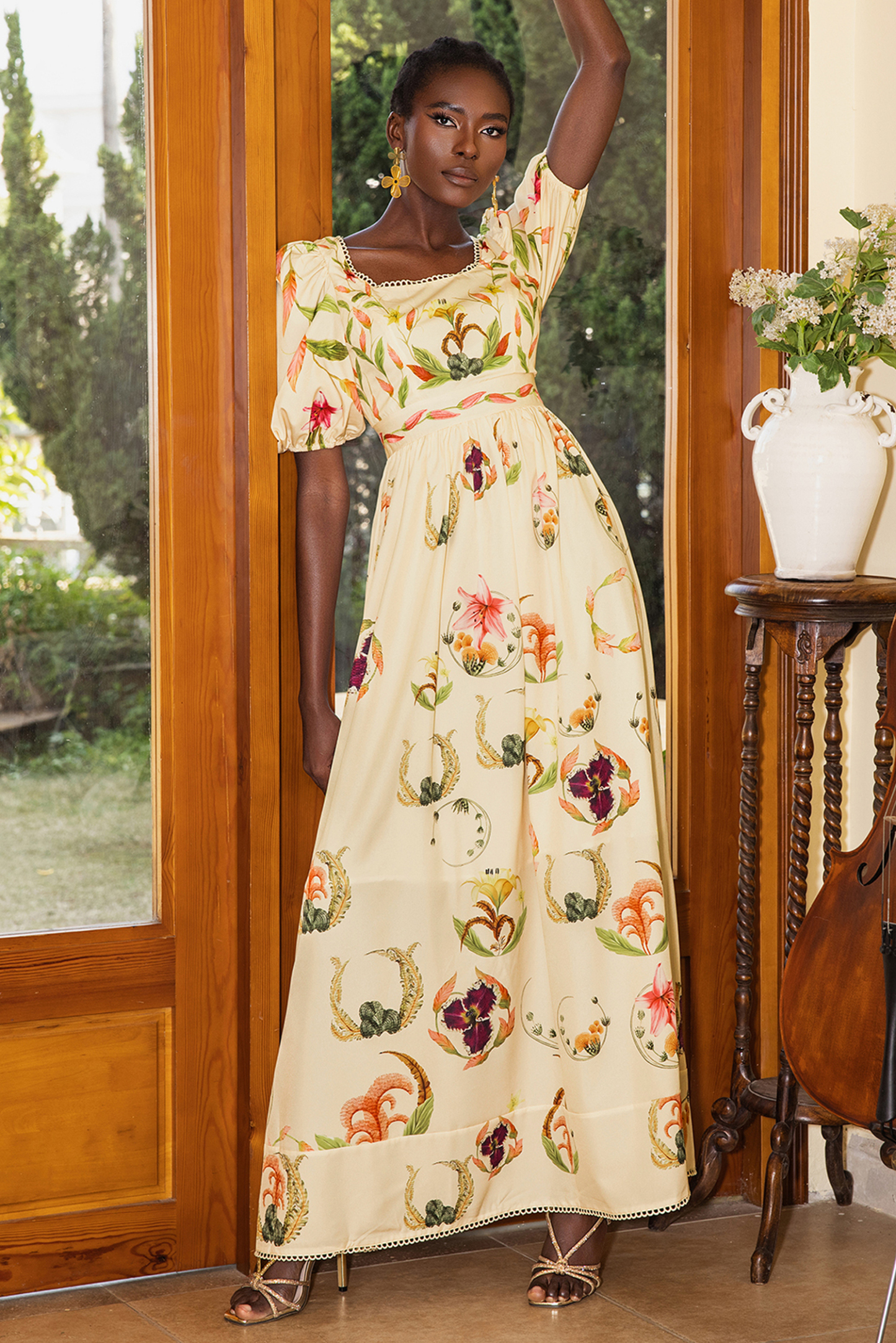 Floral Embroidery Puff Sleeve Square Collar Midi Dress