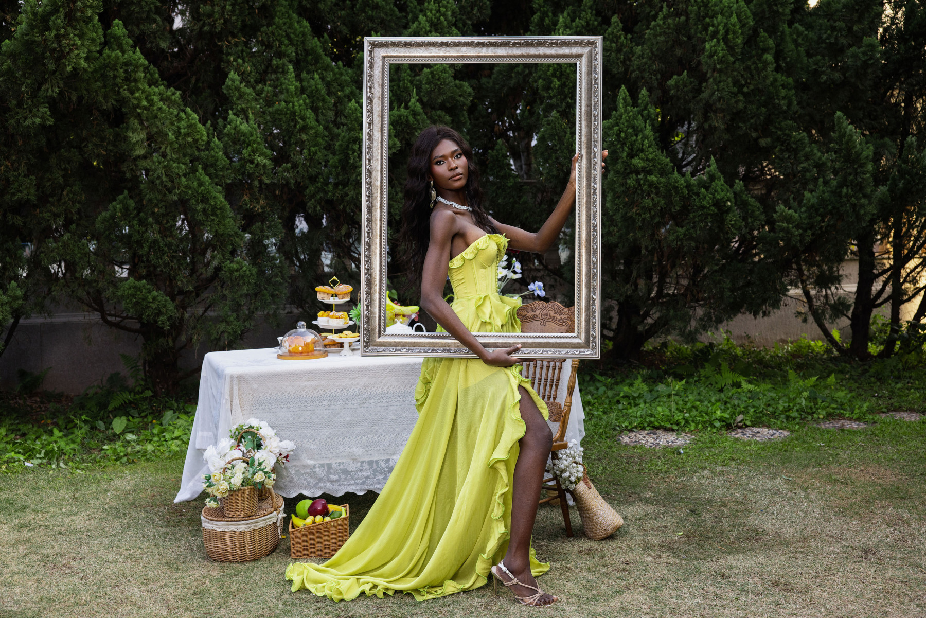 Solid Frill Sweetheart Neck Sleeveless Maxi Dress