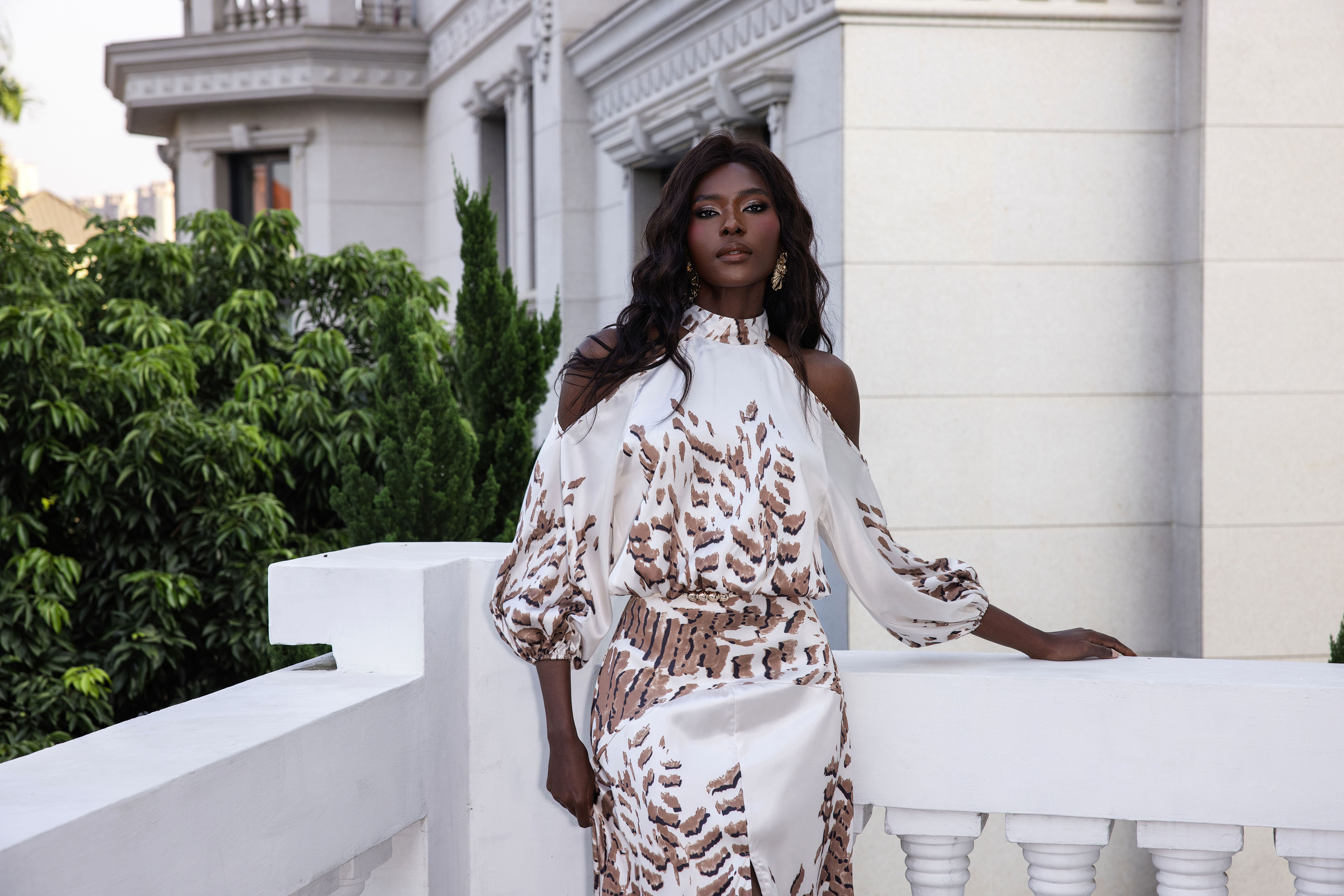 Abstract Print Cut-Out Puff Sleeve Maxi Dress