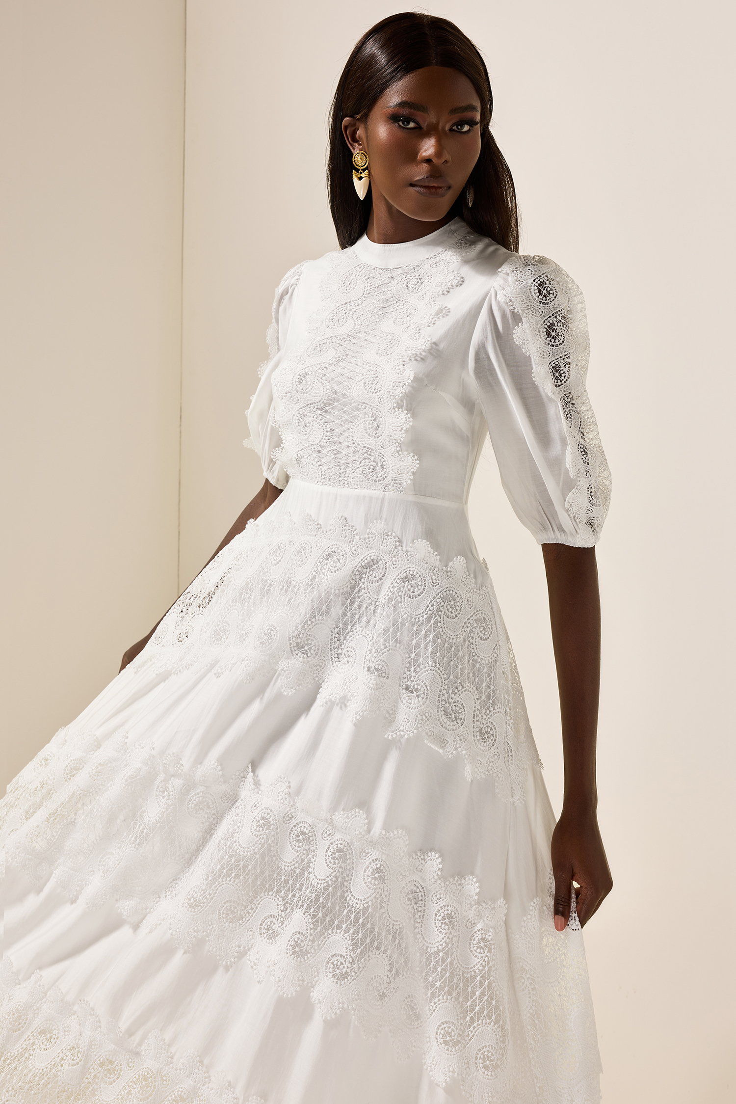 Round Neck Lace Puff Sleeve Midi Dress