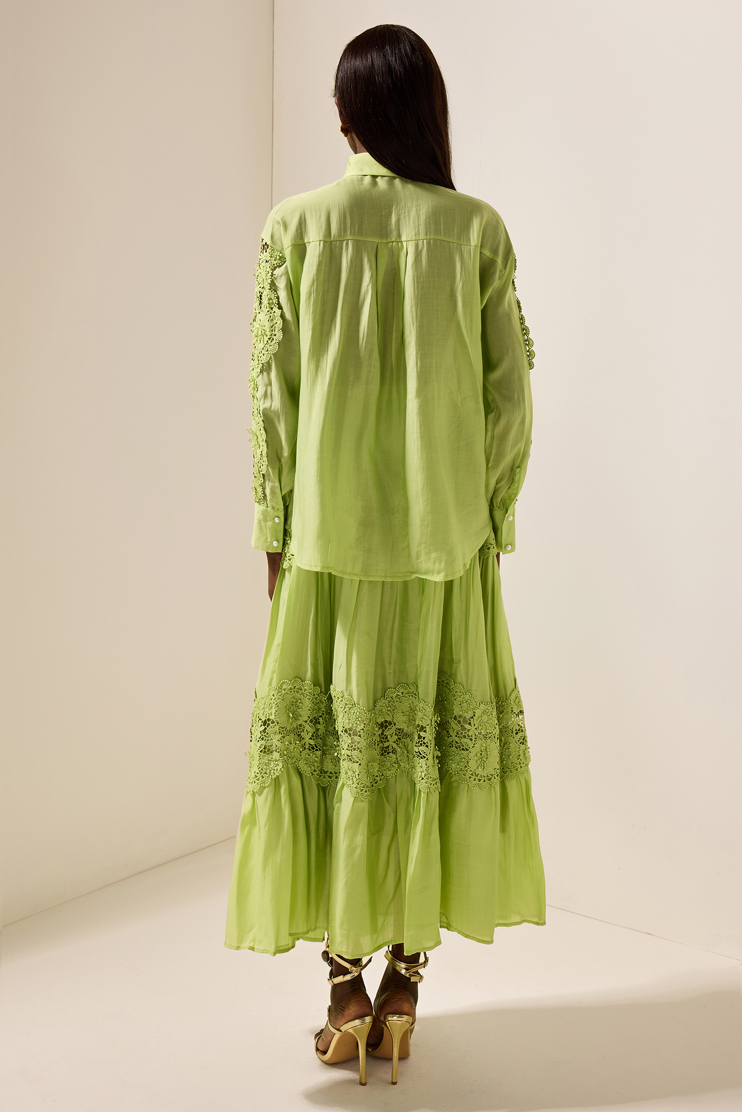 Embroidered Lace Solid Top ＆ Lace Mid Waist Midi Skirt Set