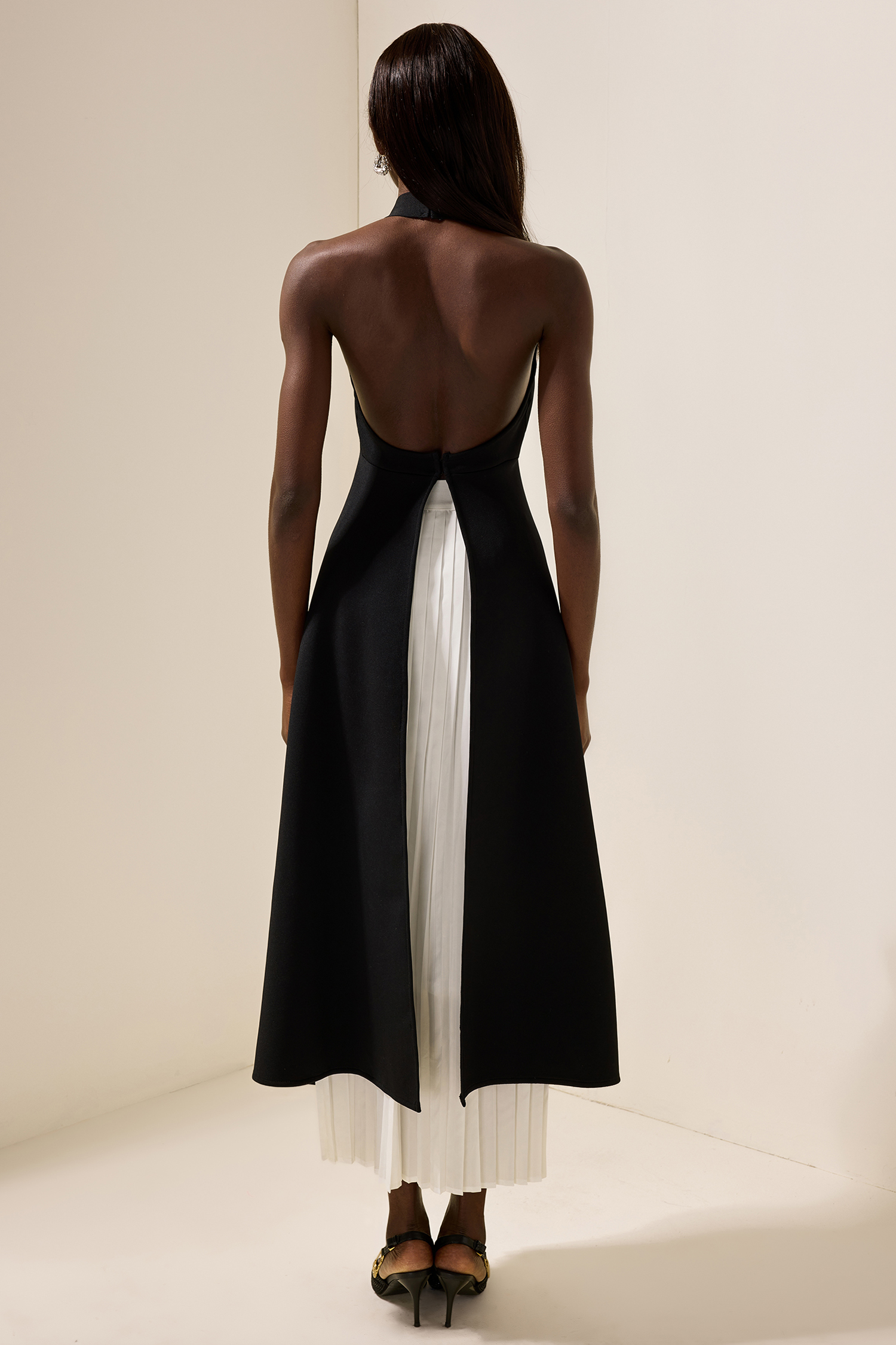 Crew Collar Sleeveless Backless Asymmetric Suit Dress