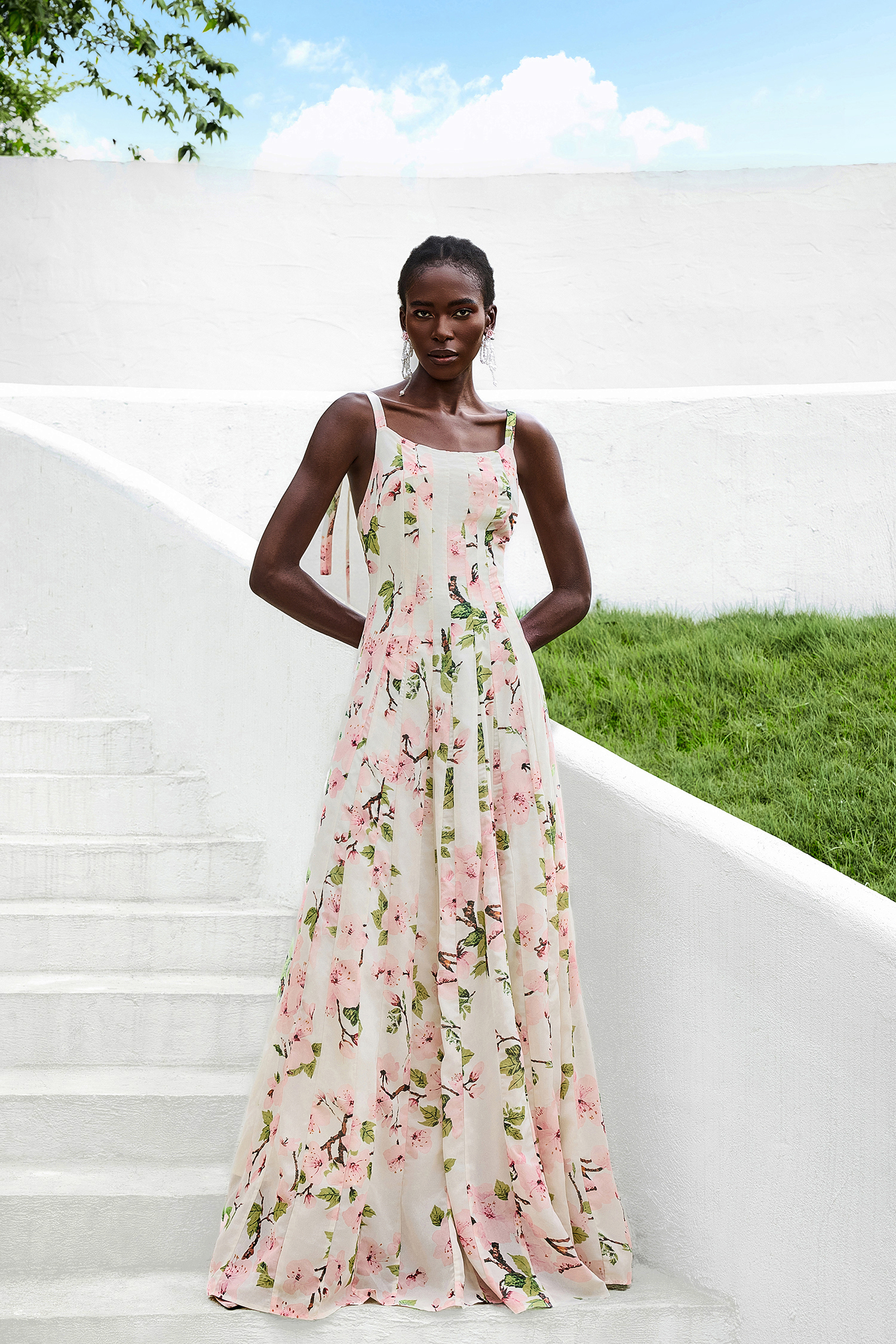 Floral Ruched Sweetheart Neck Maxi Dress