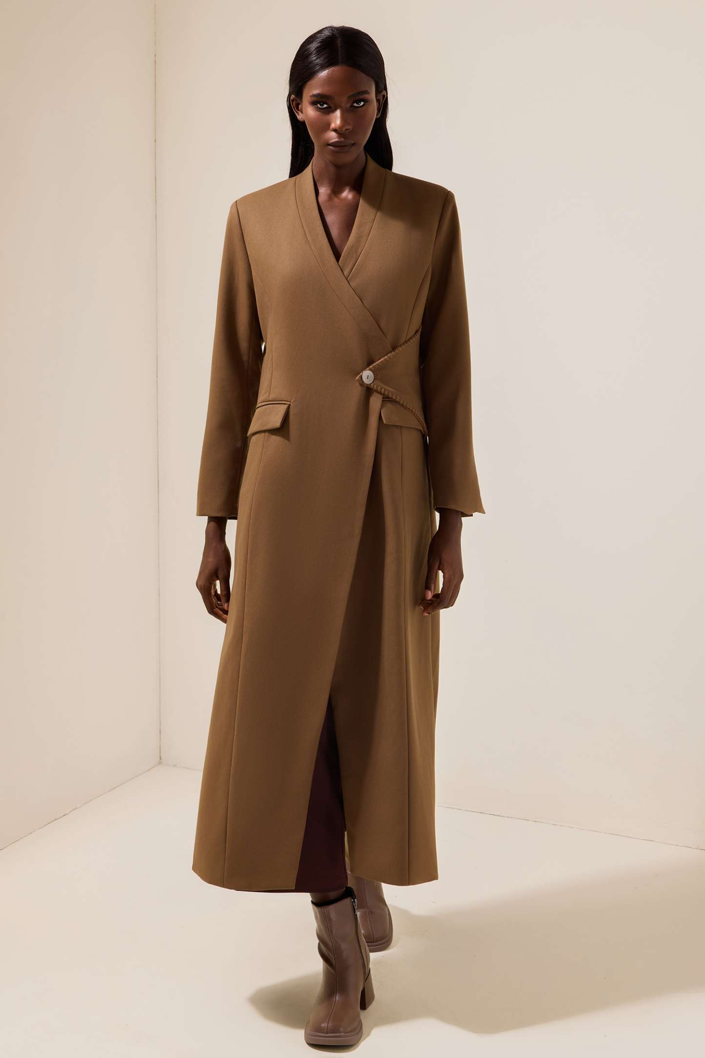 Woolen Long Sleeve Pocket Coat