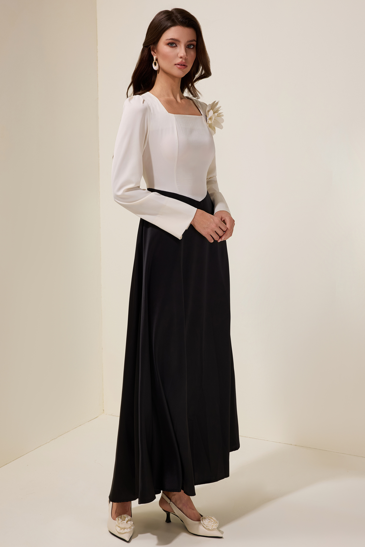 3D Flower Satin Contrast Color Midi Dress