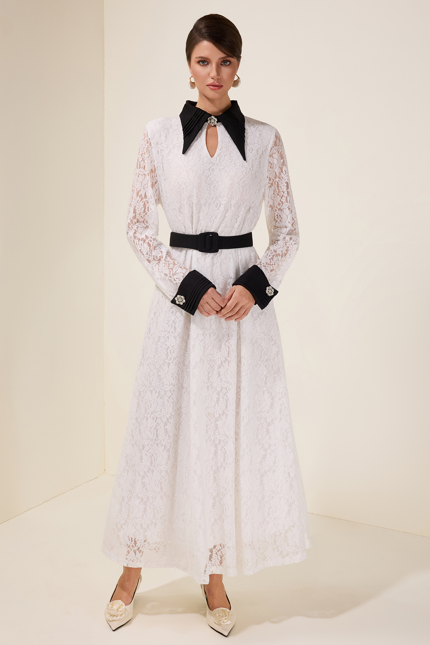 Lace Contrast Color Midi Dress With Belt