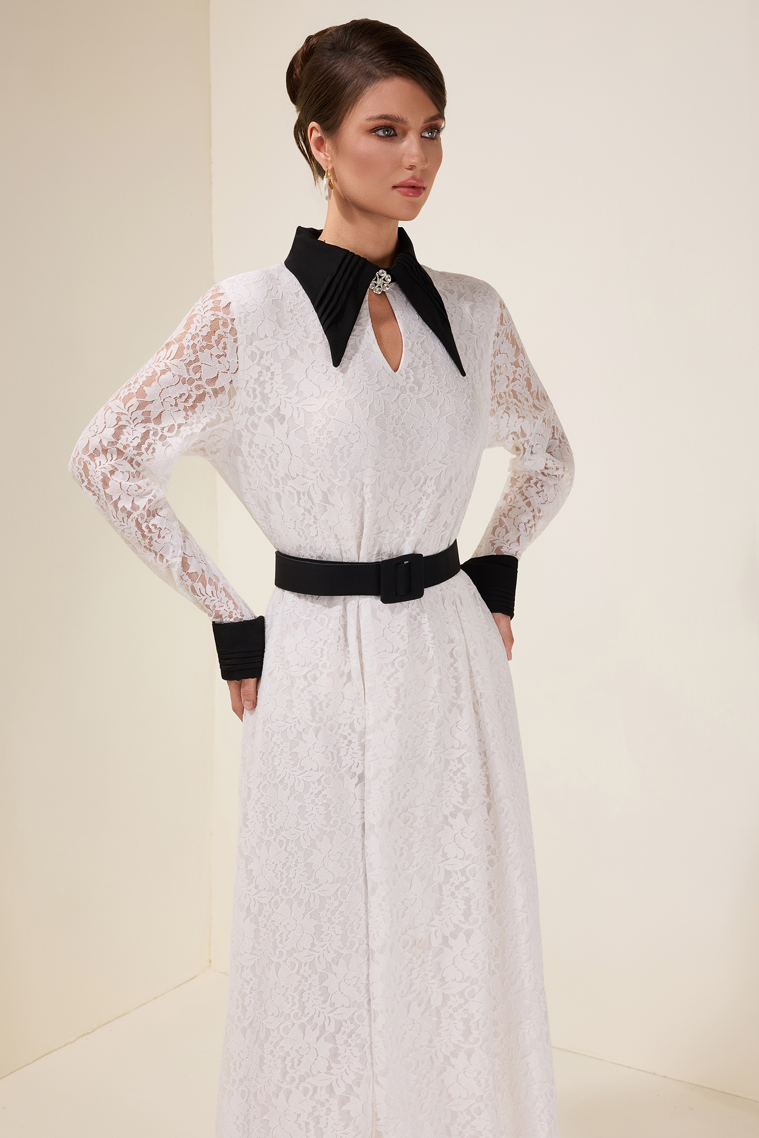 Lace Contrast Color Midi Dress With Belt