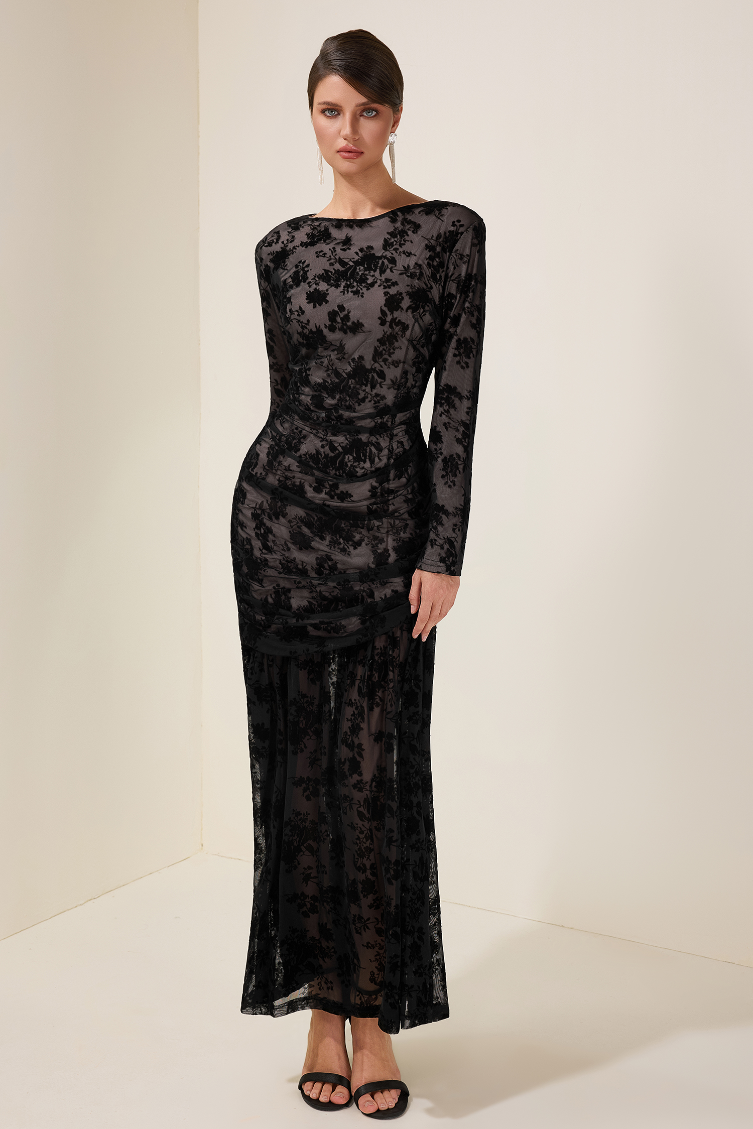 Lace Round Neck Gathering Midi Dress