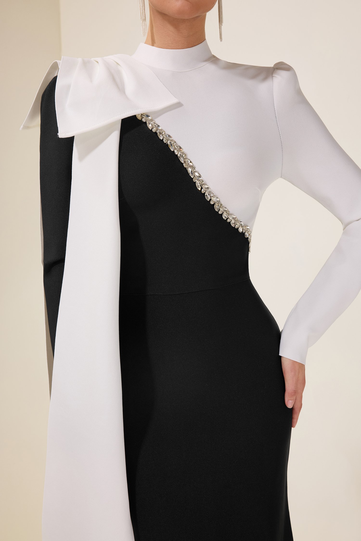 Rhinestone Contrast Color Bow Midi Dress