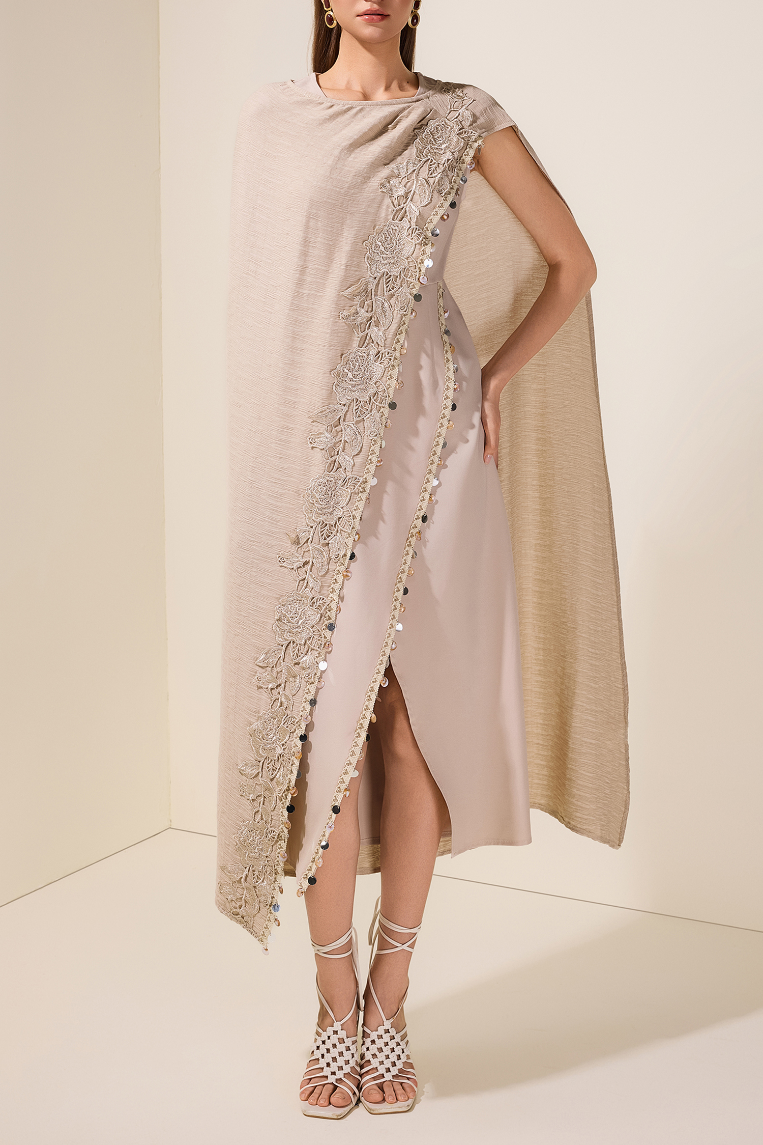 Embroidered Sleeveless Midi Dress With Cape