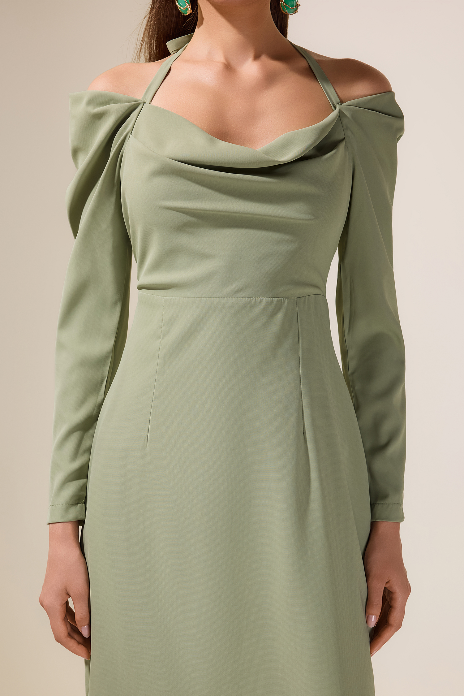 Solid Halter Neck Long Sleeve Maxi Dress