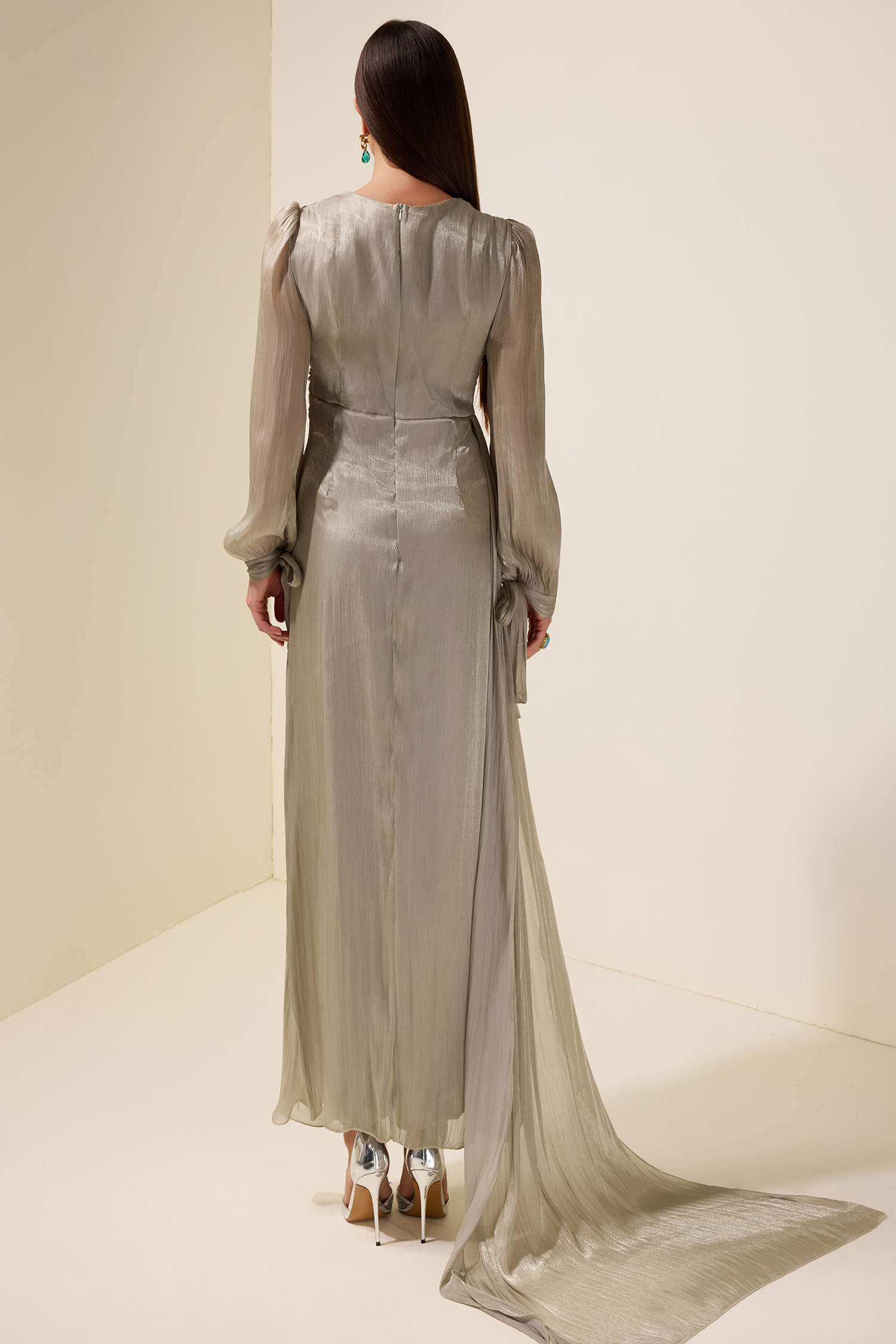 Gathering Lantern Sleeve Lace-Up Maxi Dress