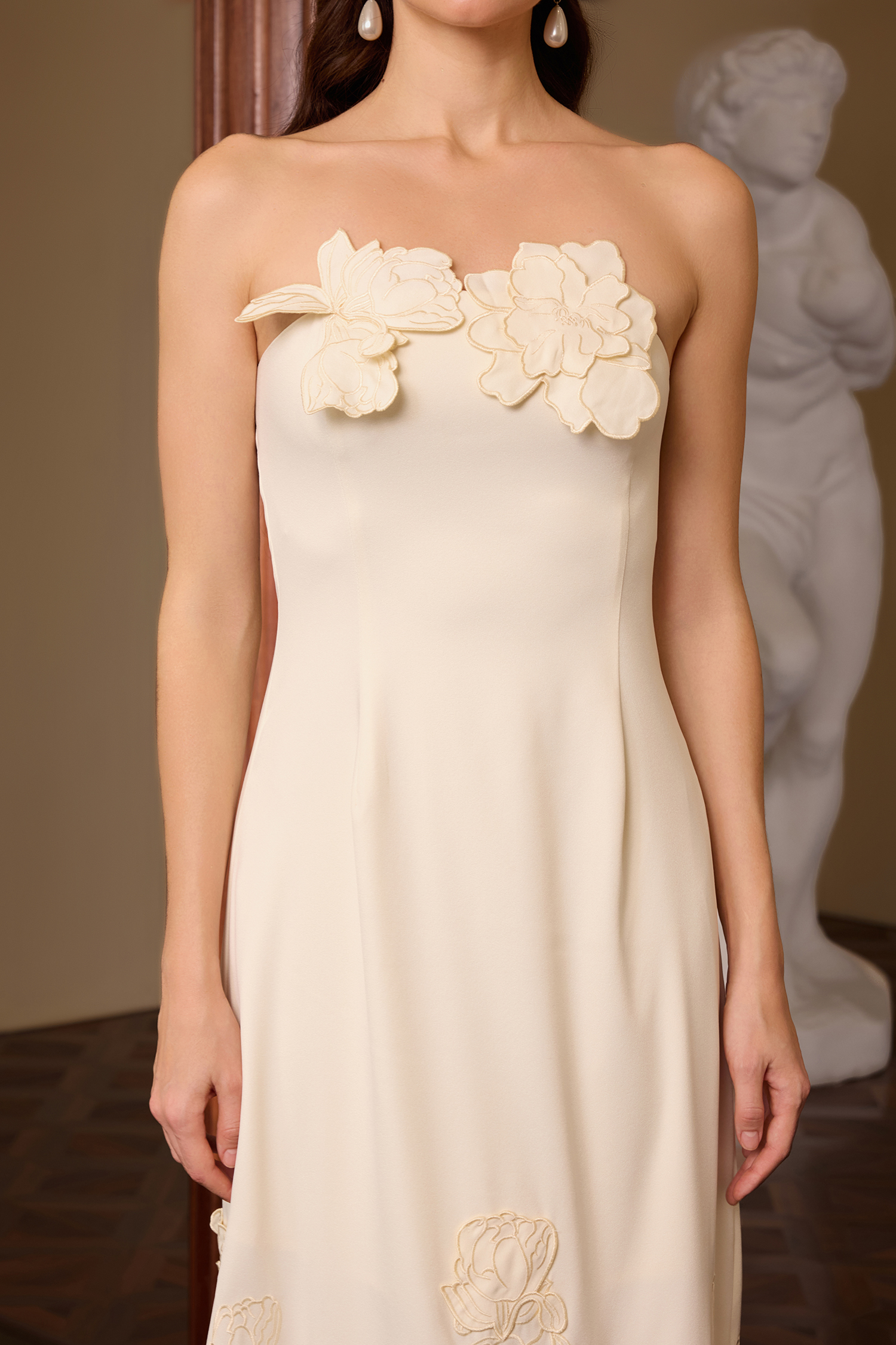 Off-Shoulder Floral Appliquéd Midi Dress