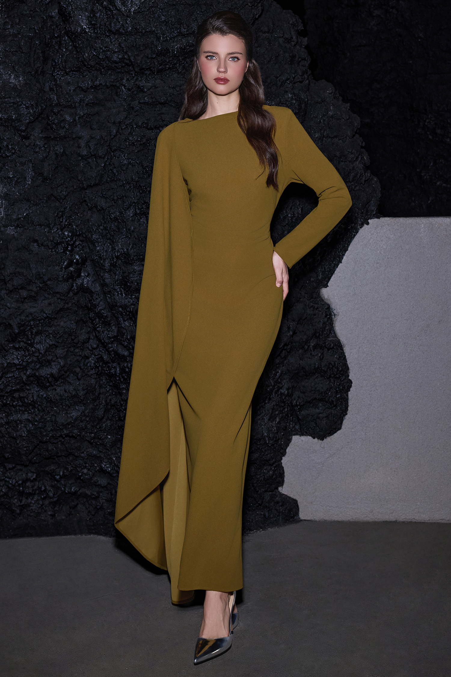 Pleated Round Neck Cape Maxi Dress