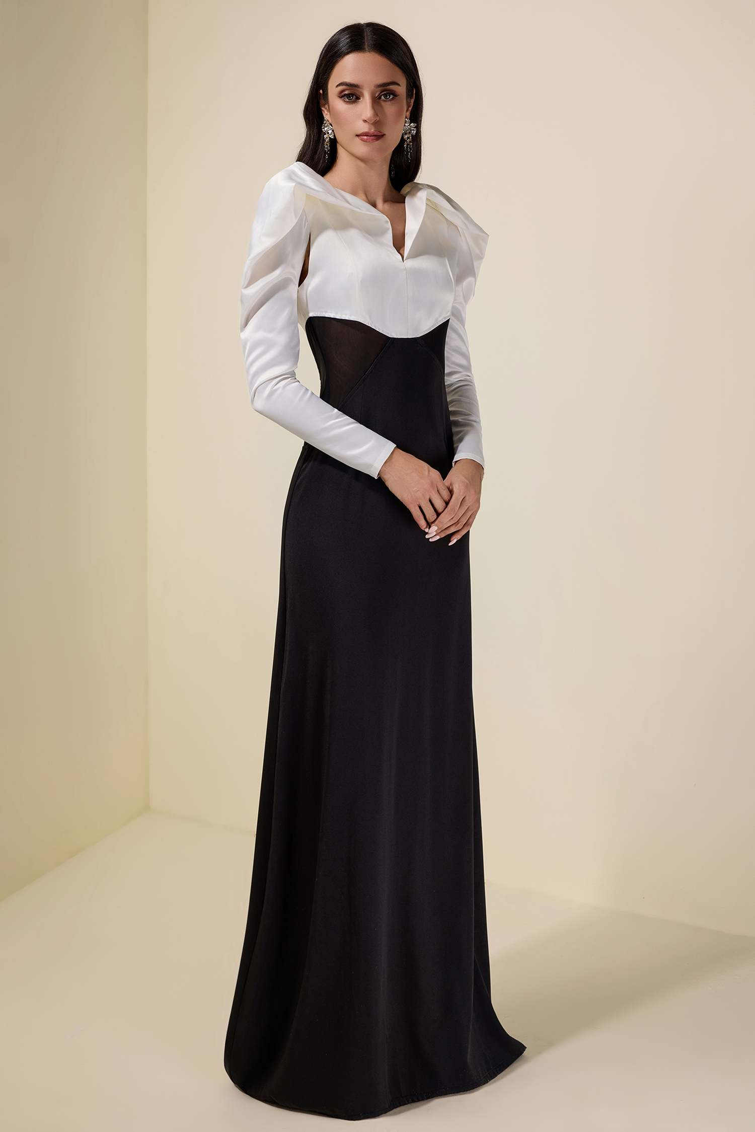 Contrast Color Long Sleeve Maxi Dress