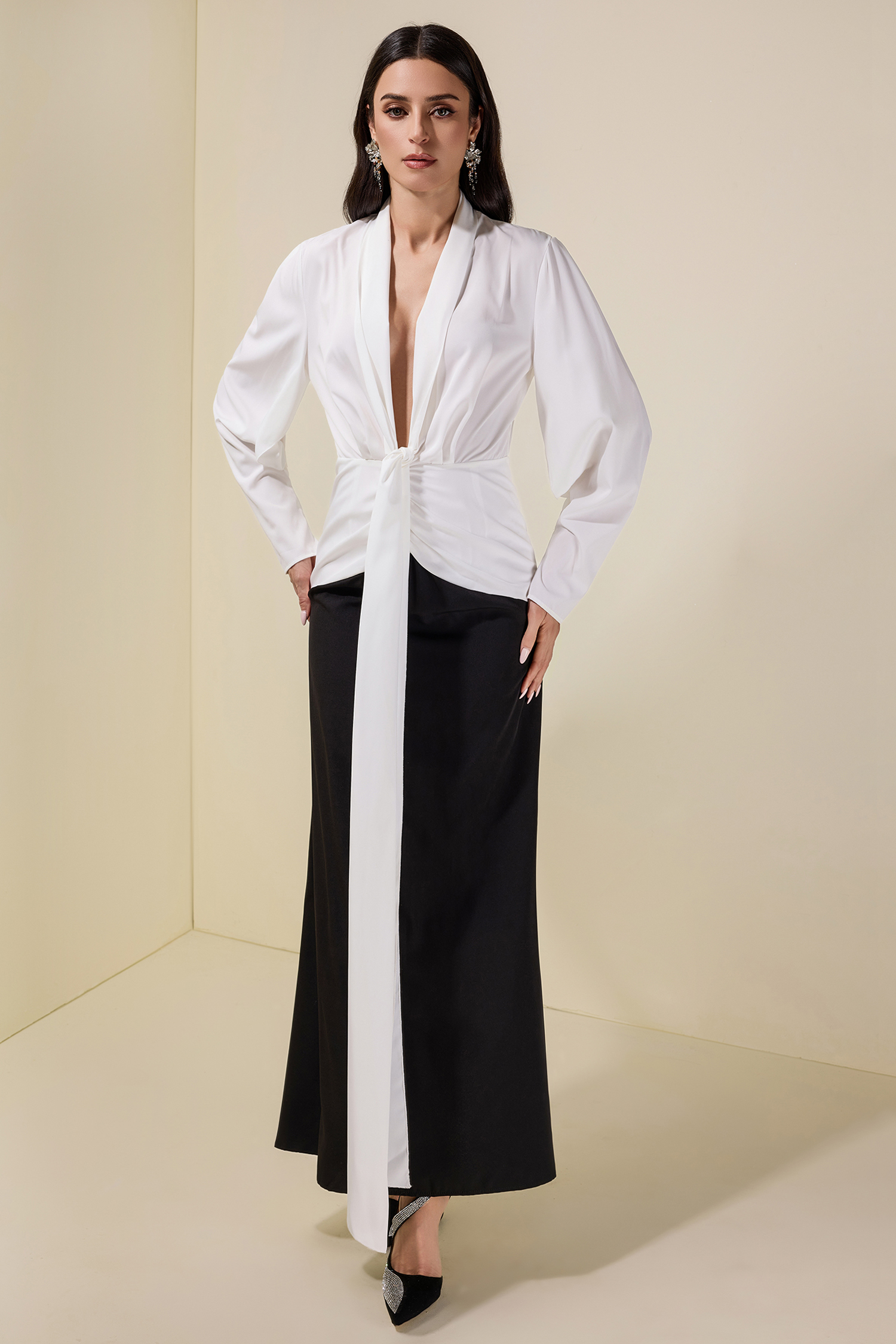 Contrast Color Splicing Lace-Up Maxi Dress