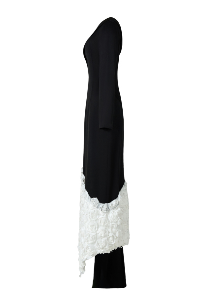 Contrast Color 3D Flower Skew Collar Maxi Dress
