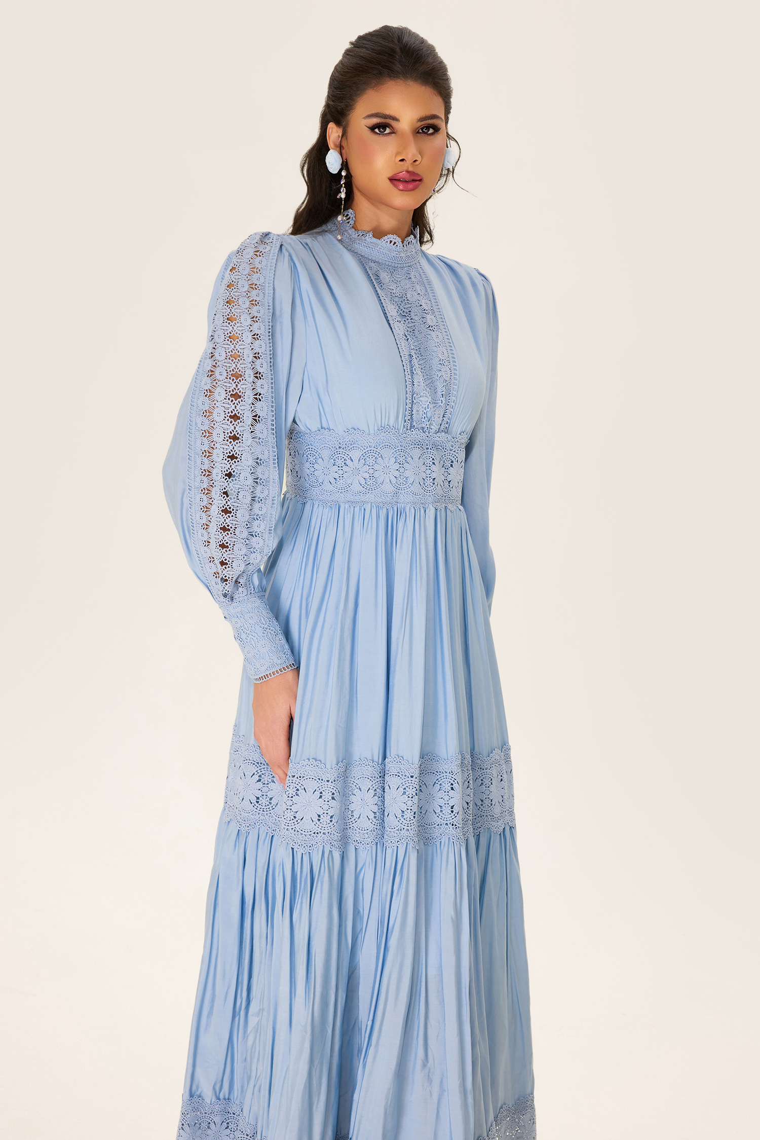 Lace Lantern Sleeve Solid Midi Dress