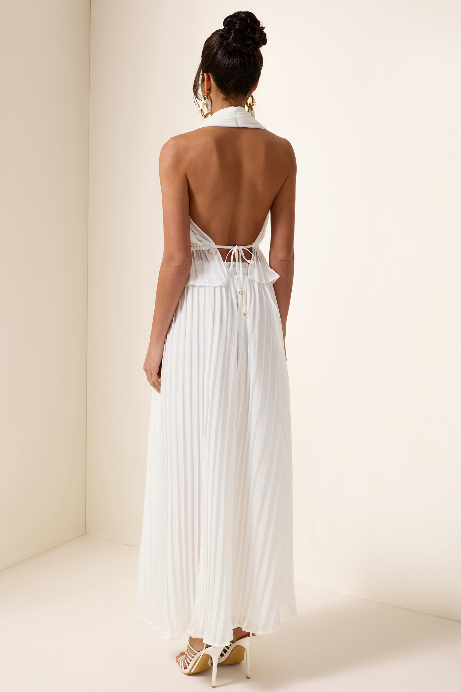 Solid Ruched Top ＆ Mid Waist Pleated Skirt Set