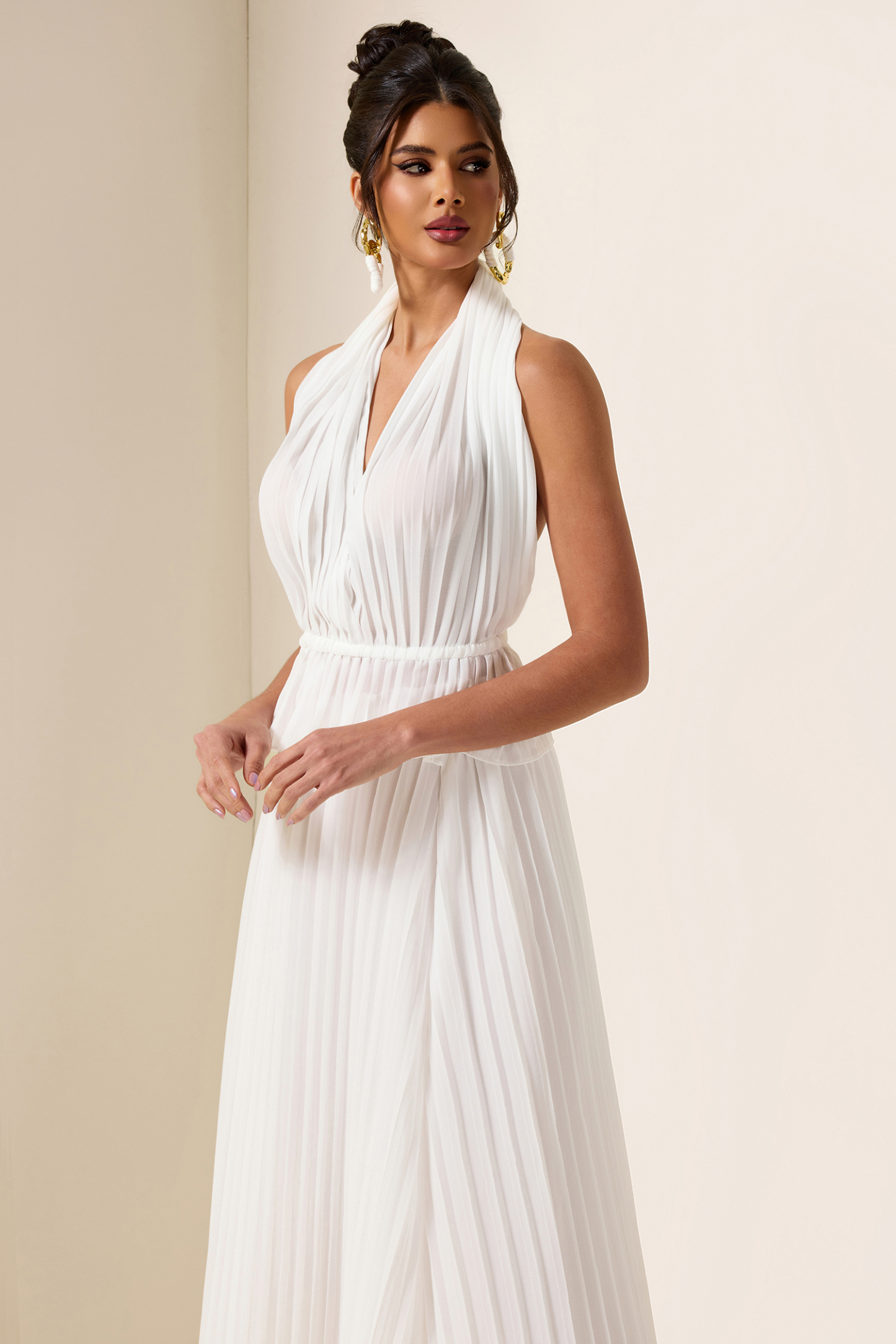 Solid Ruched Top ＆ Mid Waist Pleated Skirt Set