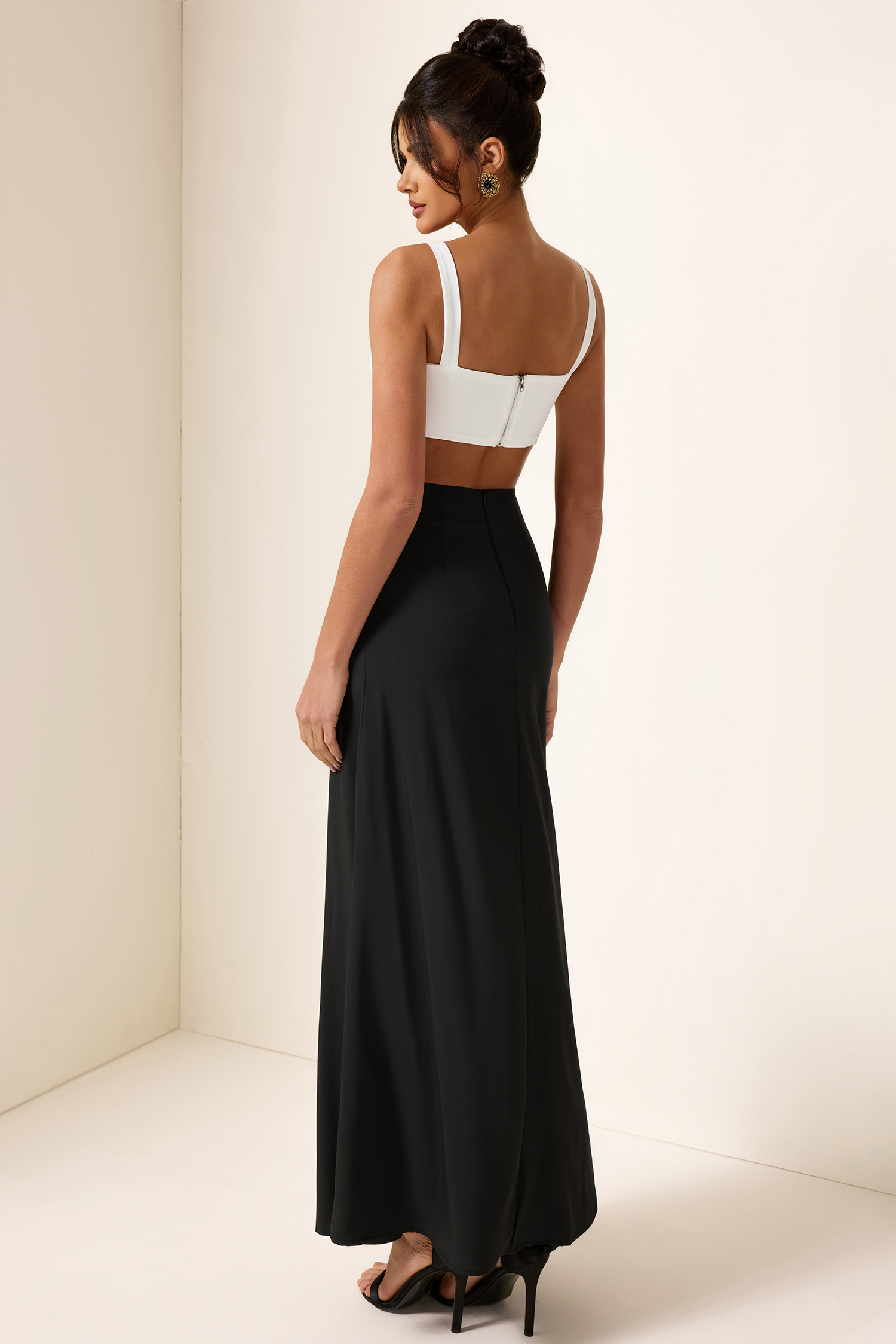 Contrast Color Square Neck Cut-Out Midi Dress