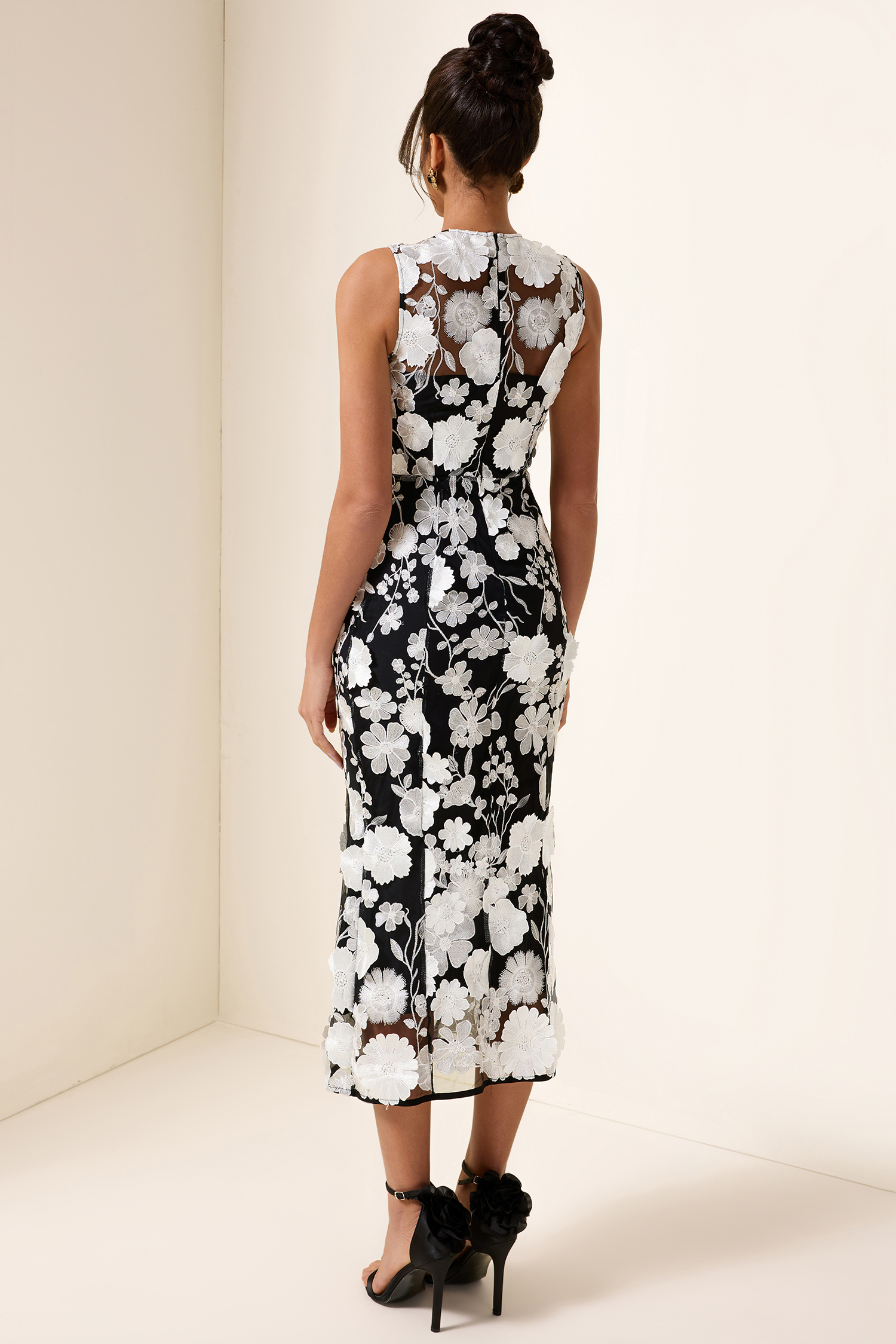 3D Flower Round Neck Sleeveless Midi Dress