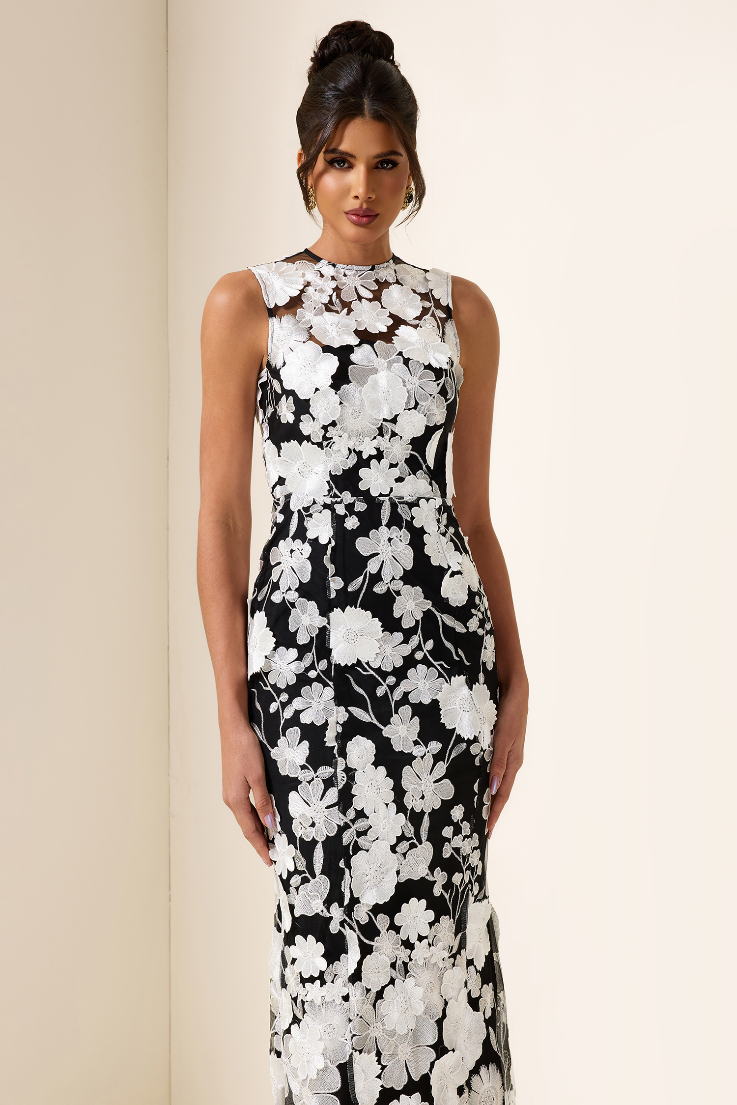 3D Flower Round Neck Sleeveless Midi Dress