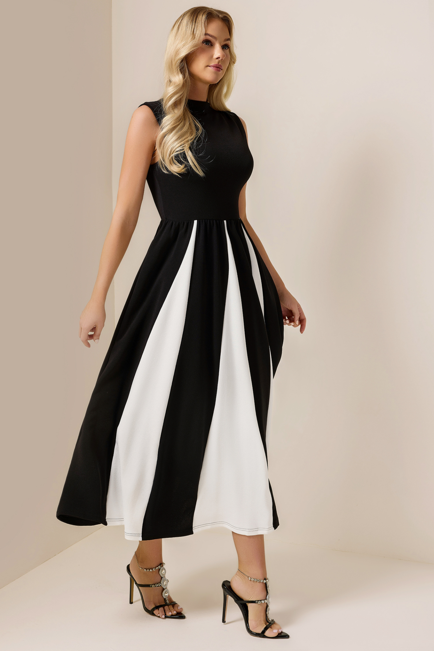 Contrast Color Round Neck Sleeveless Midi Dress