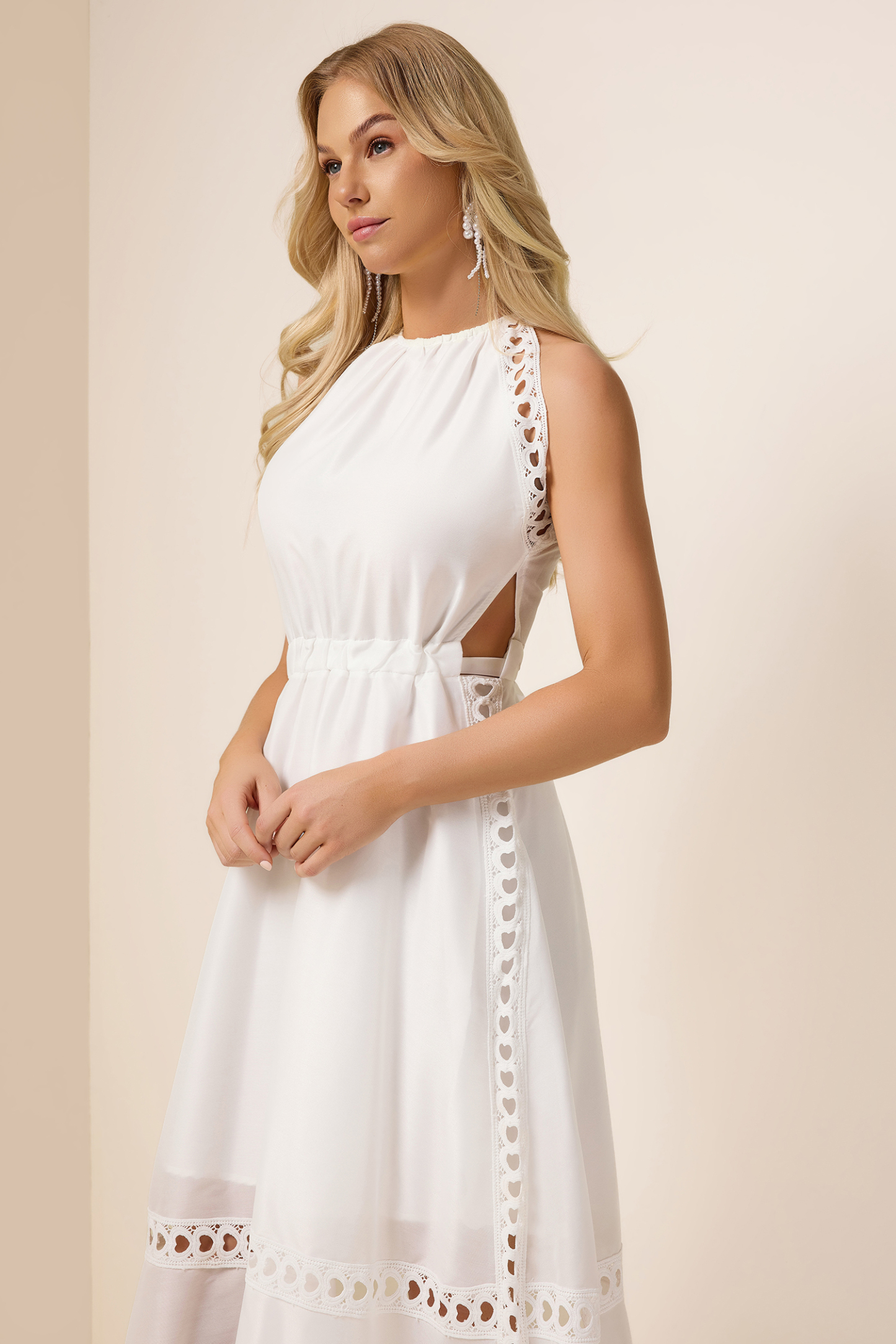 Solid Heart Shape Lace Halter Neck Midi Dress