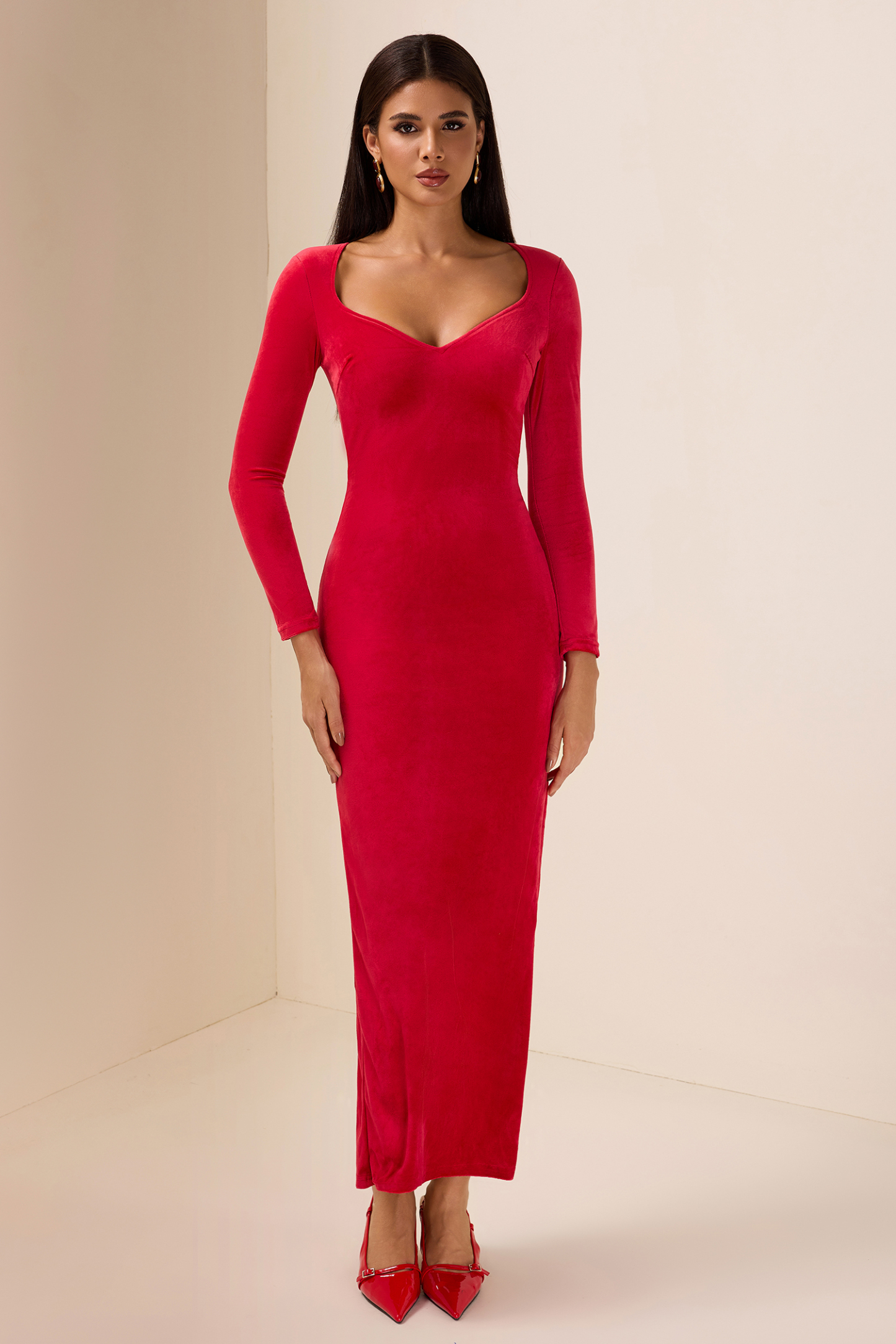Solid Velvet Sweetheart Neck Midi Dress