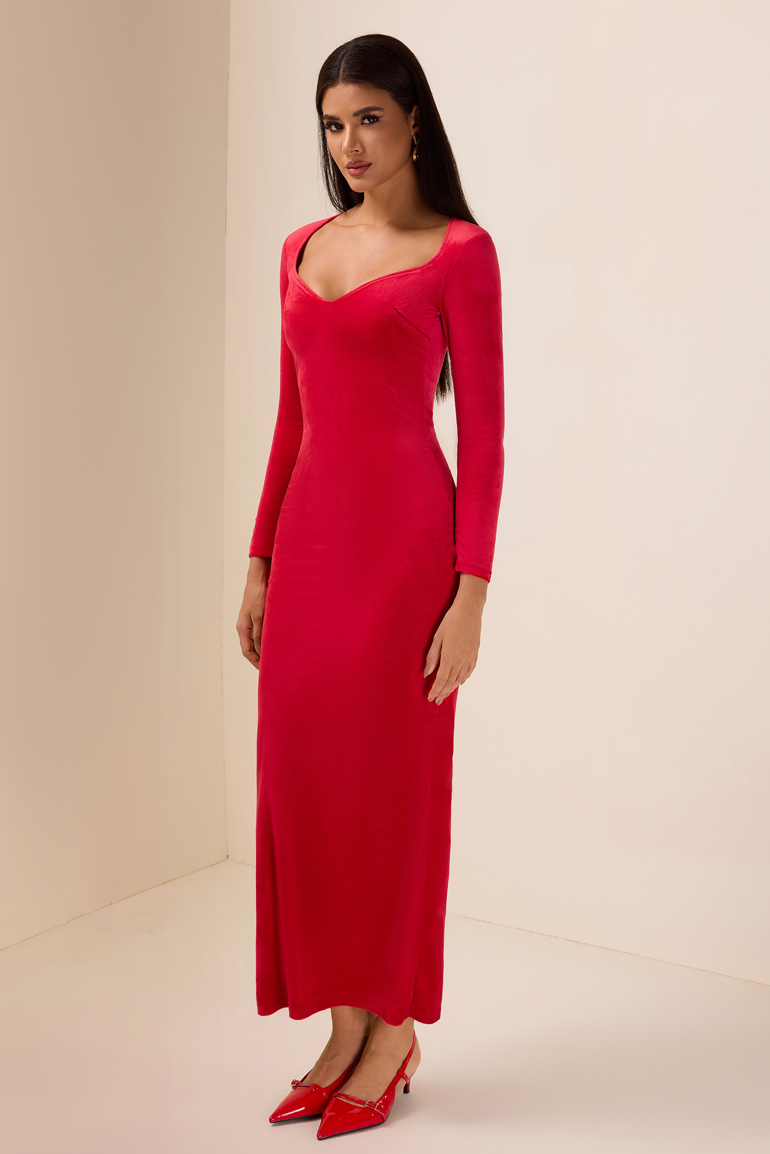 Solid Velvet Sweetheart Neck Midi Dress