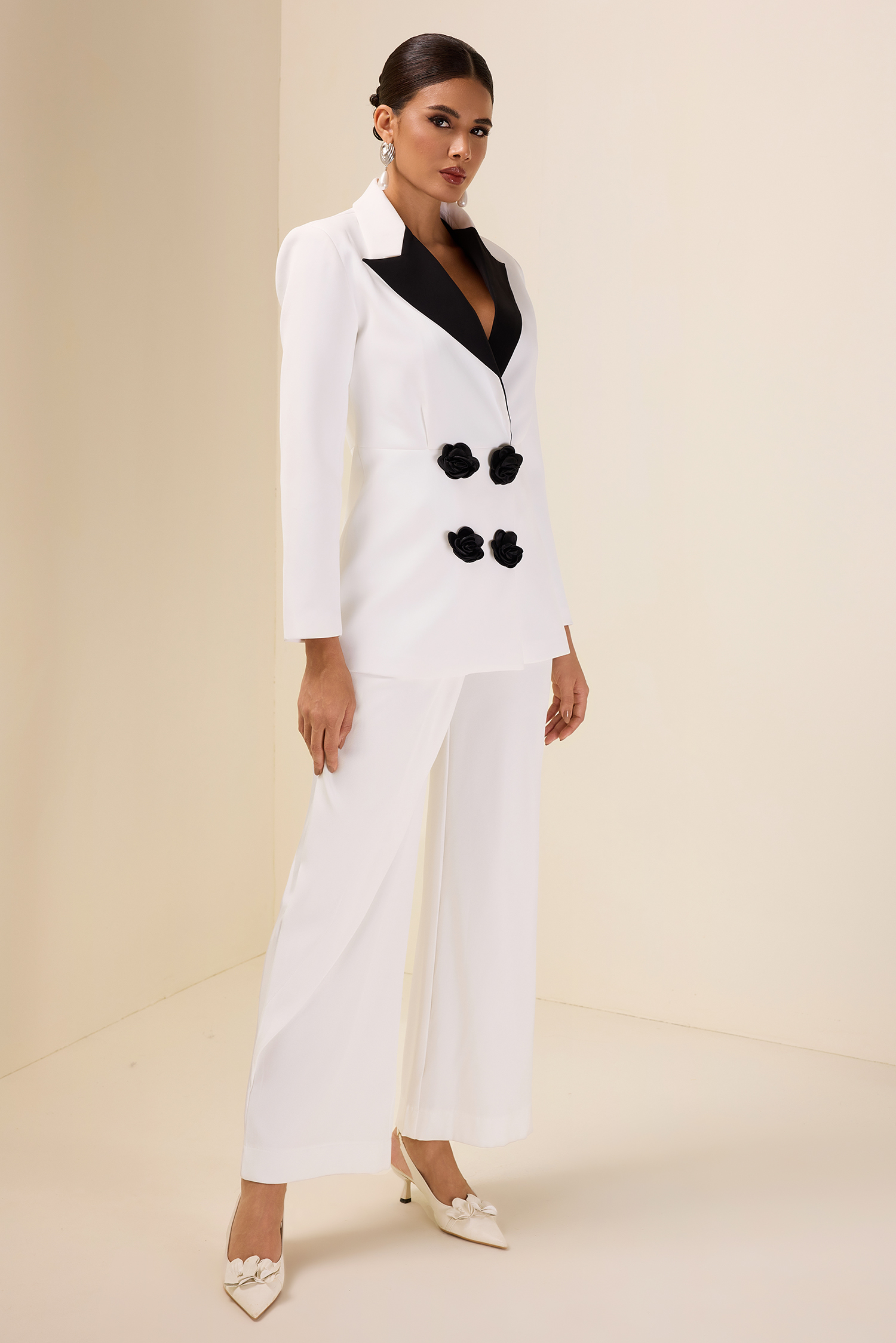 3D Flower Contrast Color Blazer