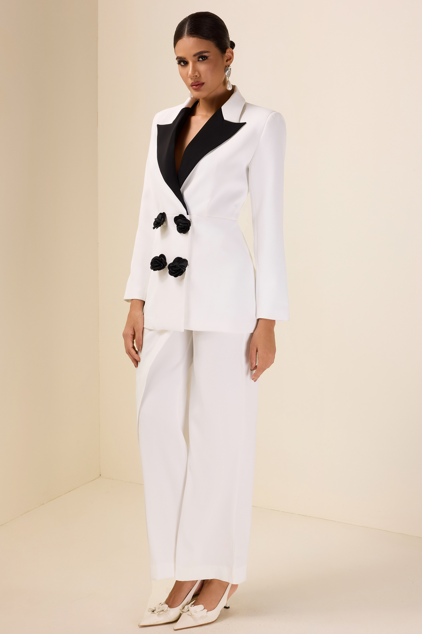 3D Flower Contrast Color Blazer