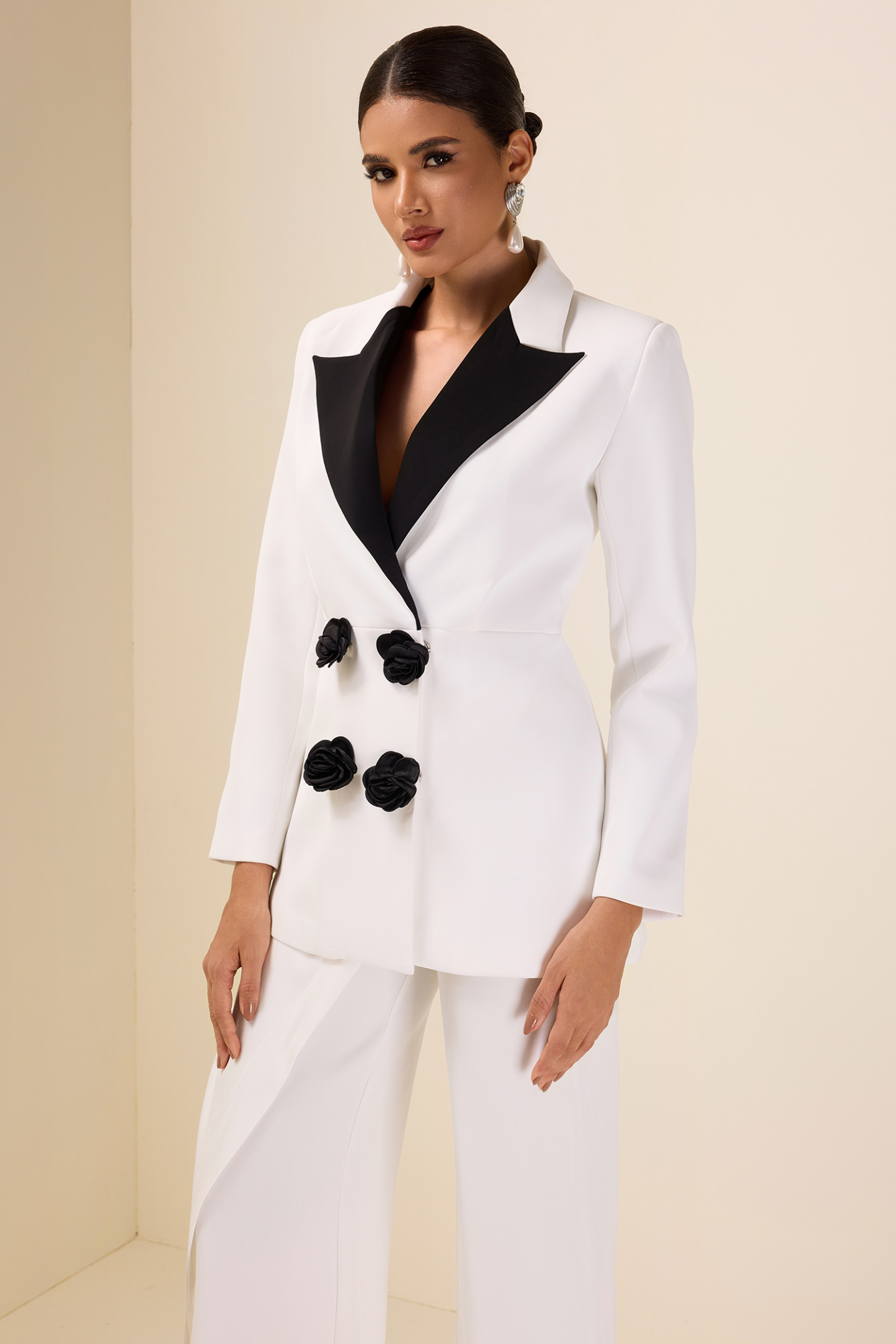 3D Flower Contrast Color Blazer