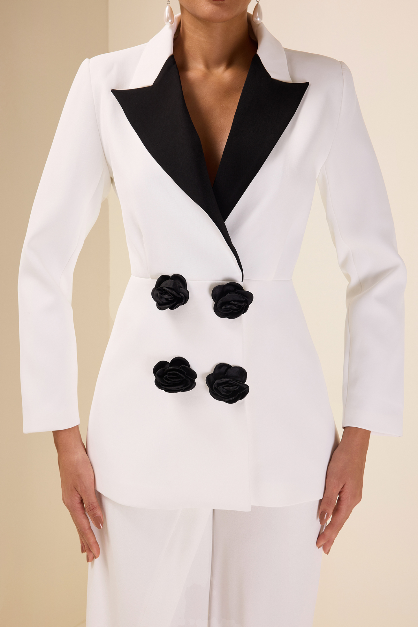 3D Flower Contrast Color Blazer