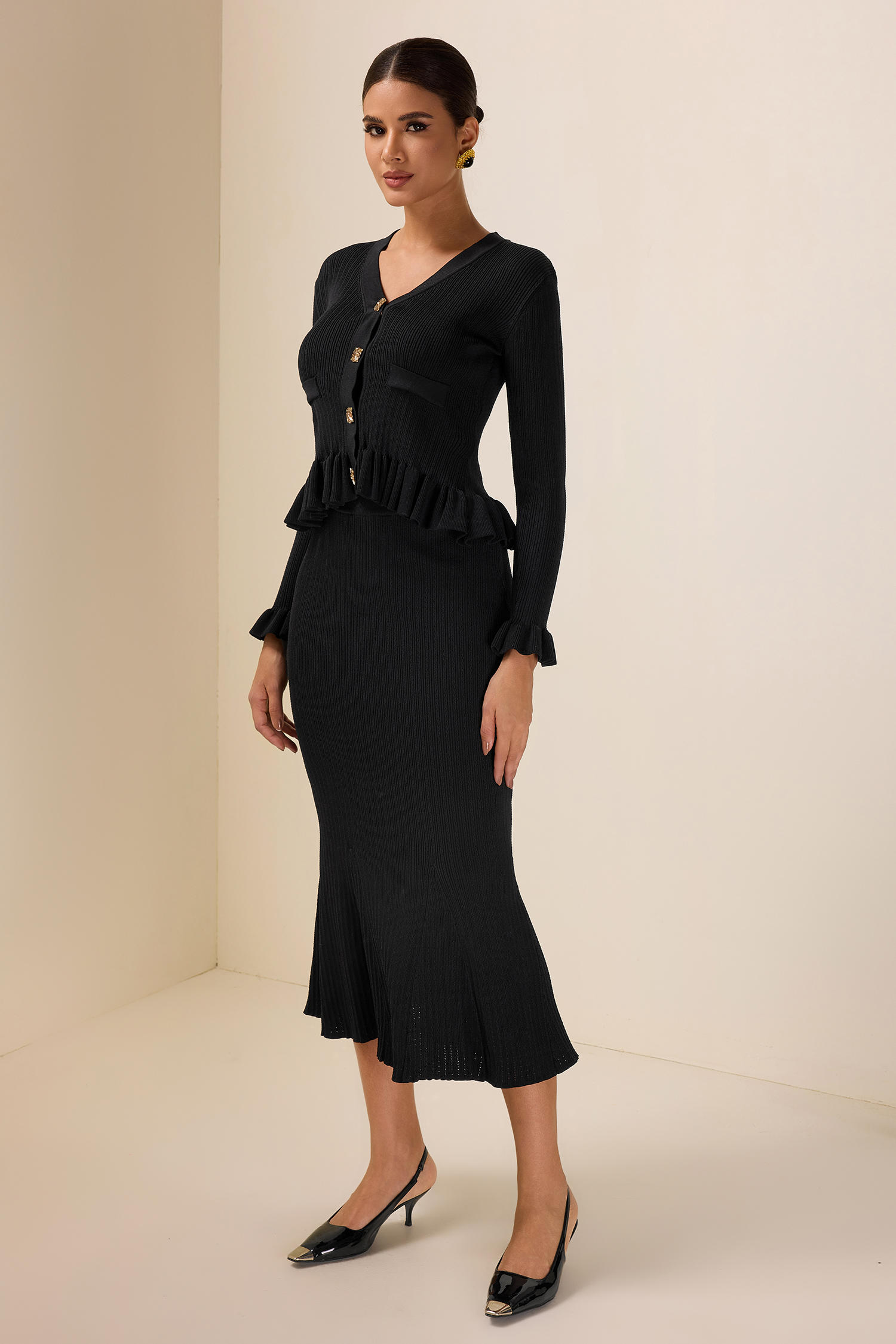 Solid Metal Button Top ＆ High Waist Knit Midi Skirt Set