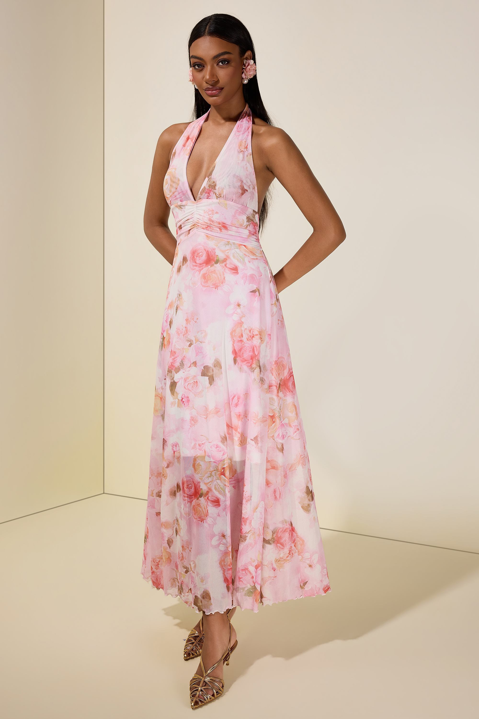 Floral Gathering Halter Neck Maxi Dress – Fleur Rétro