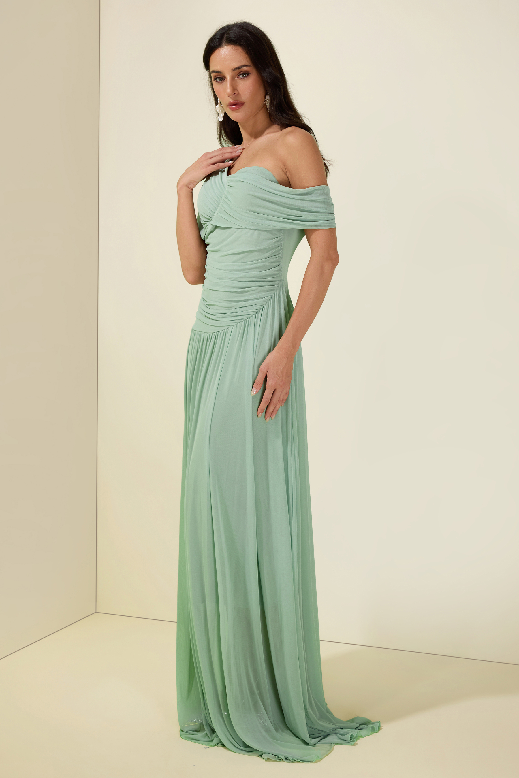 Gathering Asymmetrical Sleeve Maxi Dress