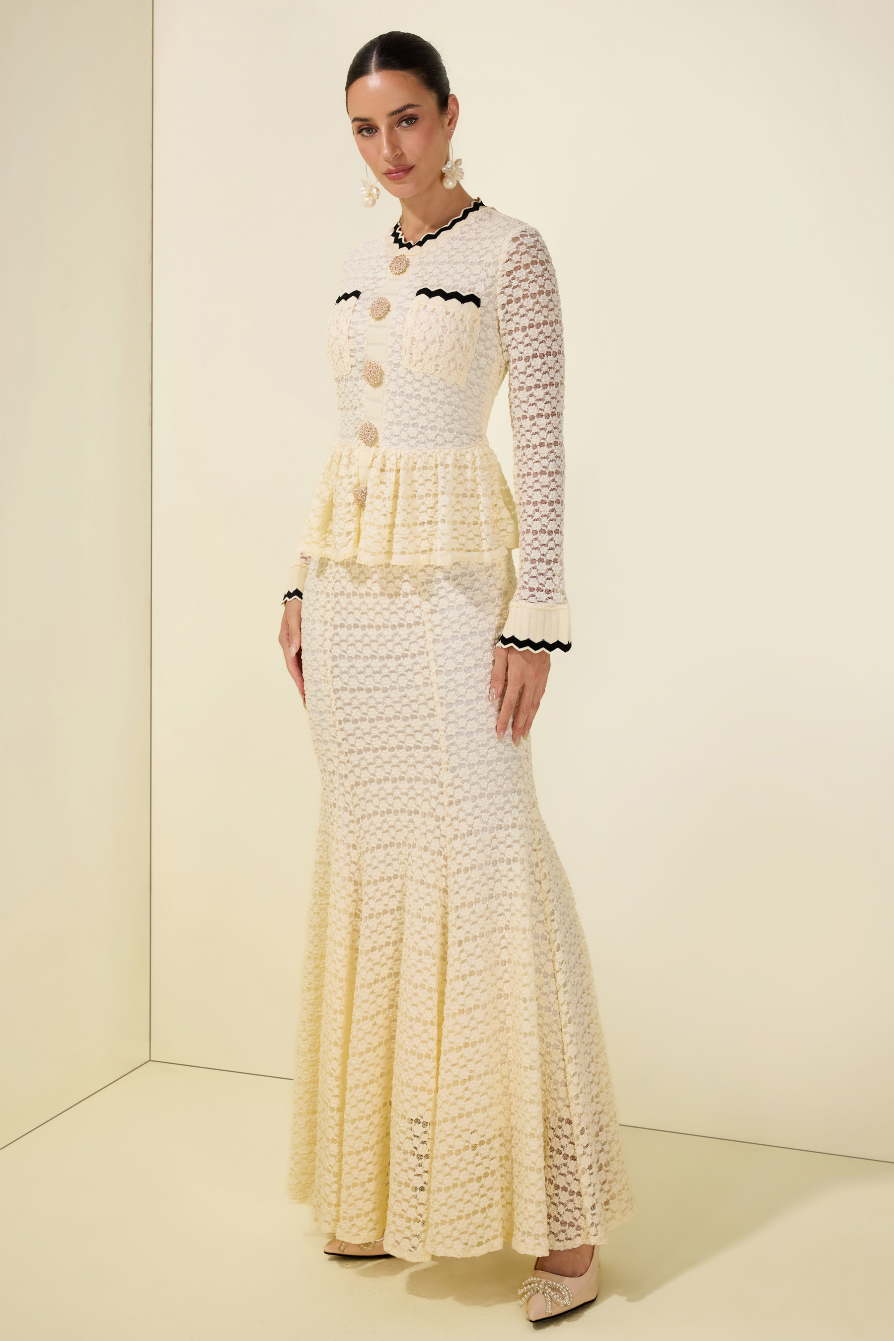 Contrast Color Ruffle Pearl Button Midi Dress