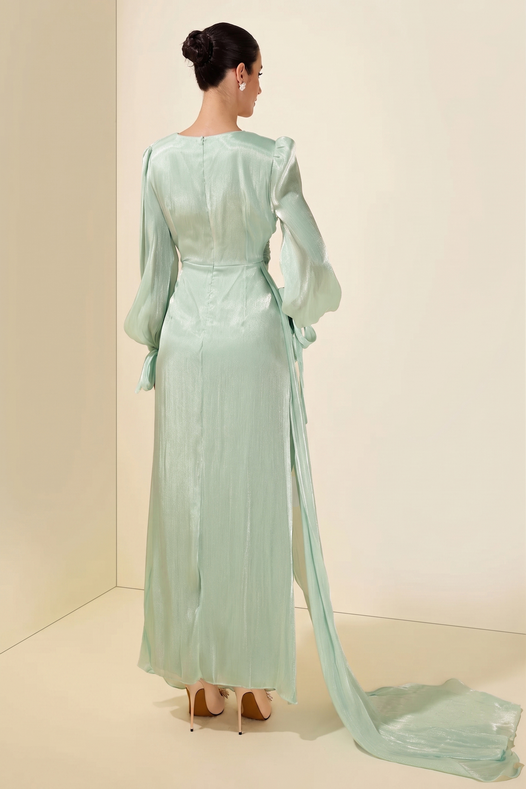 Gathering Lantern Sleeve Lace-Up Maxi Dress