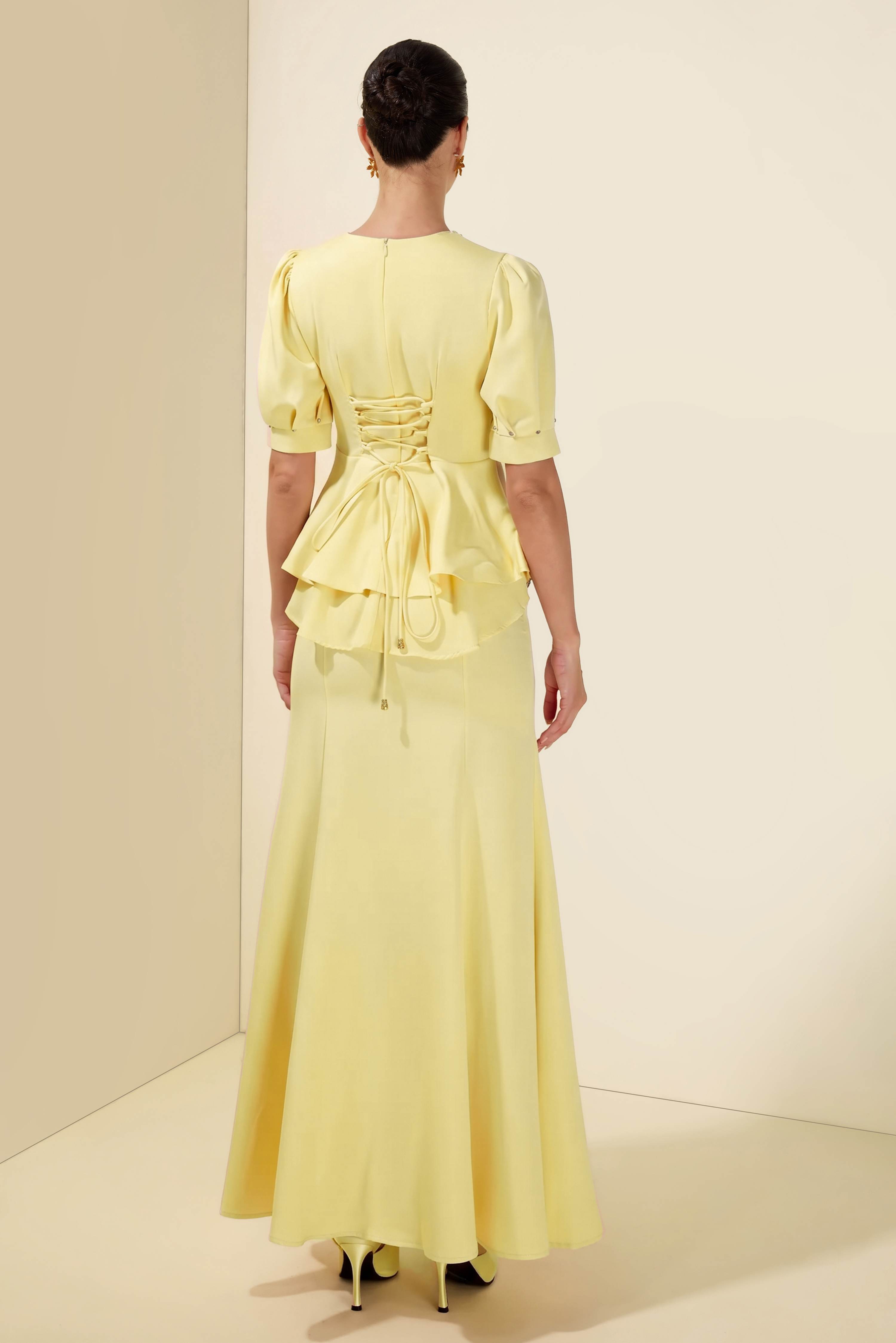 3D Flower Rhinestone Rivets Top & Frill Midi Skirt Set
