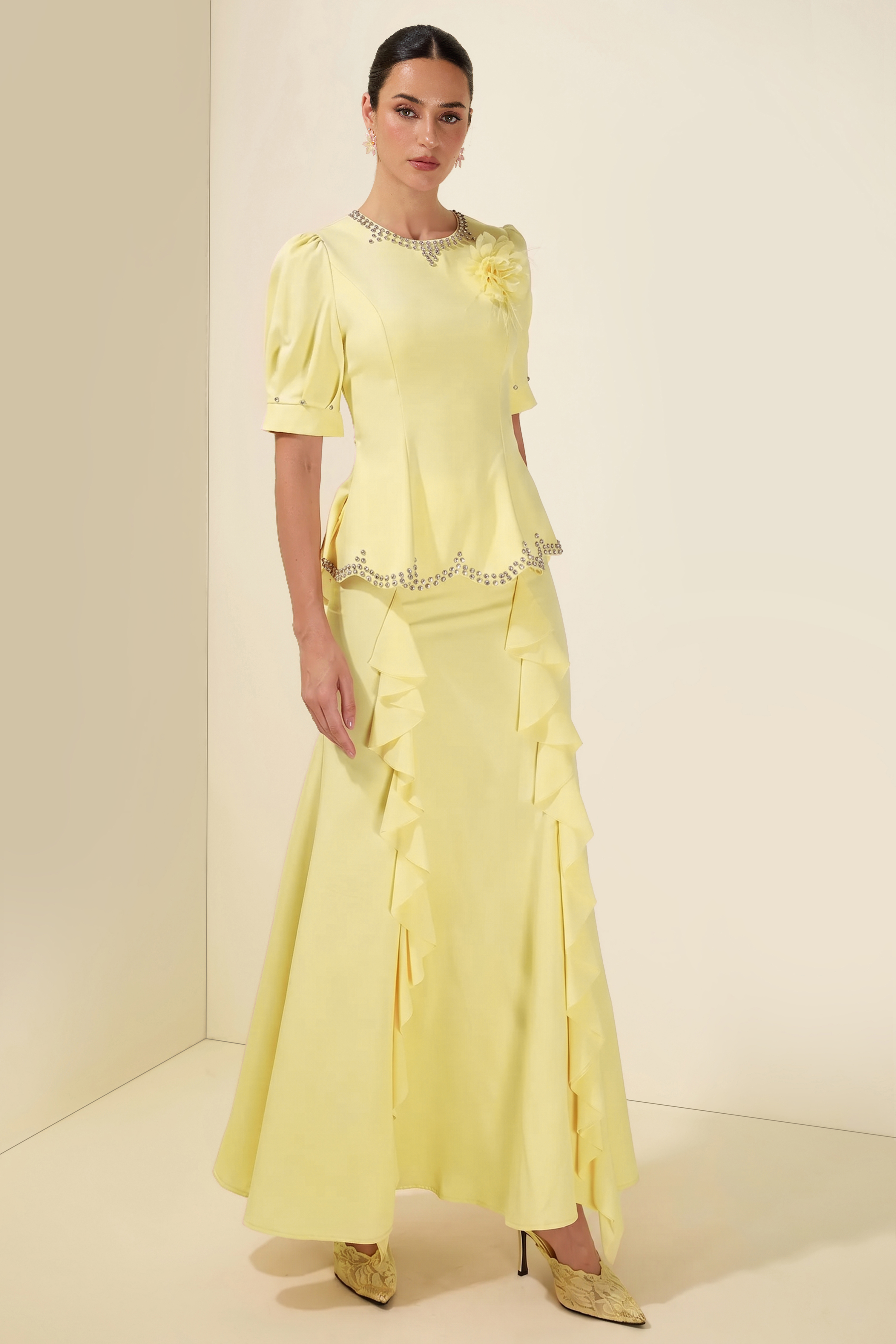 3D Flower Rhinestone Rivets Top & Frill Midi Skirt Set