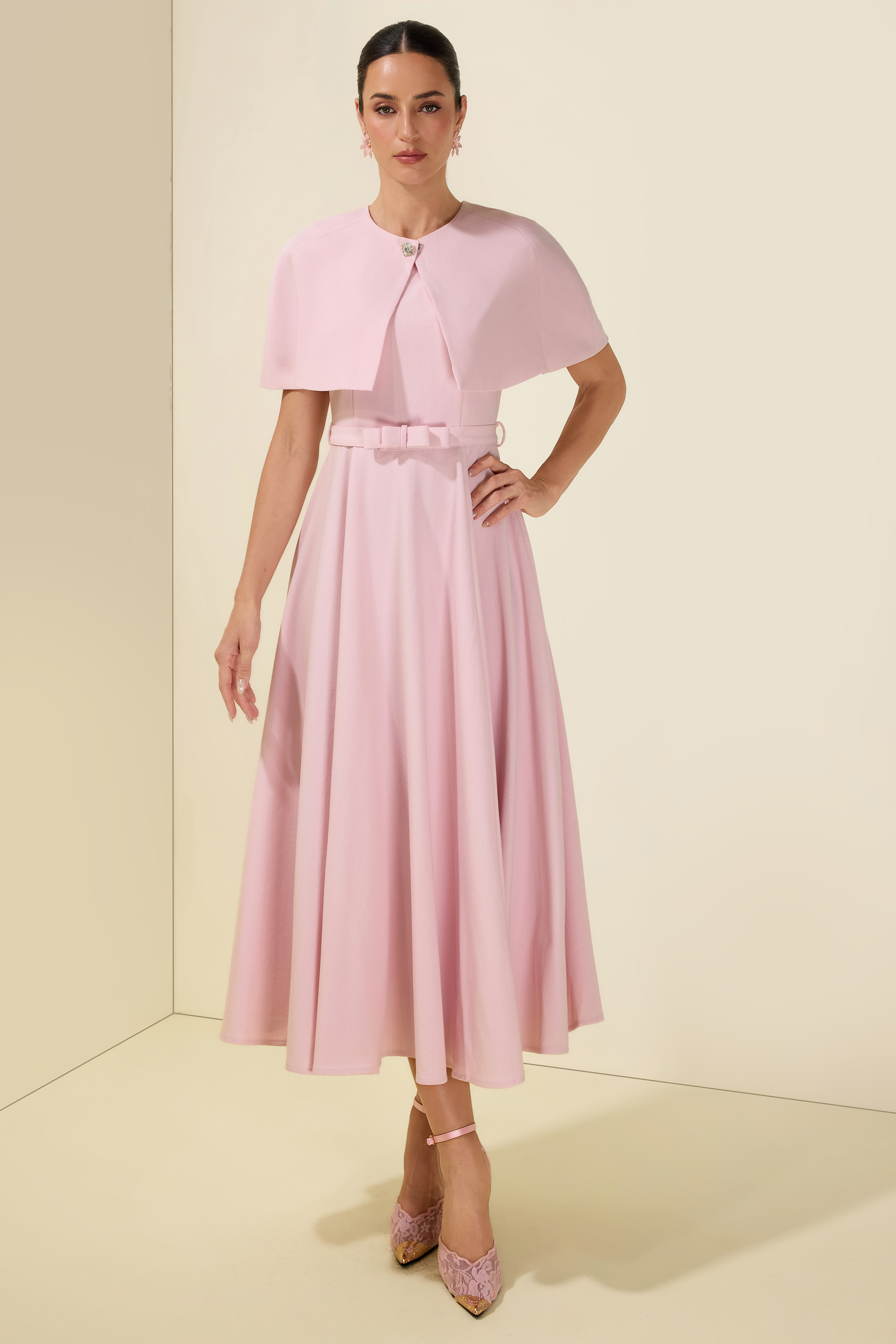 Cloak Sleeveless With Belt Capelet Midi Dress