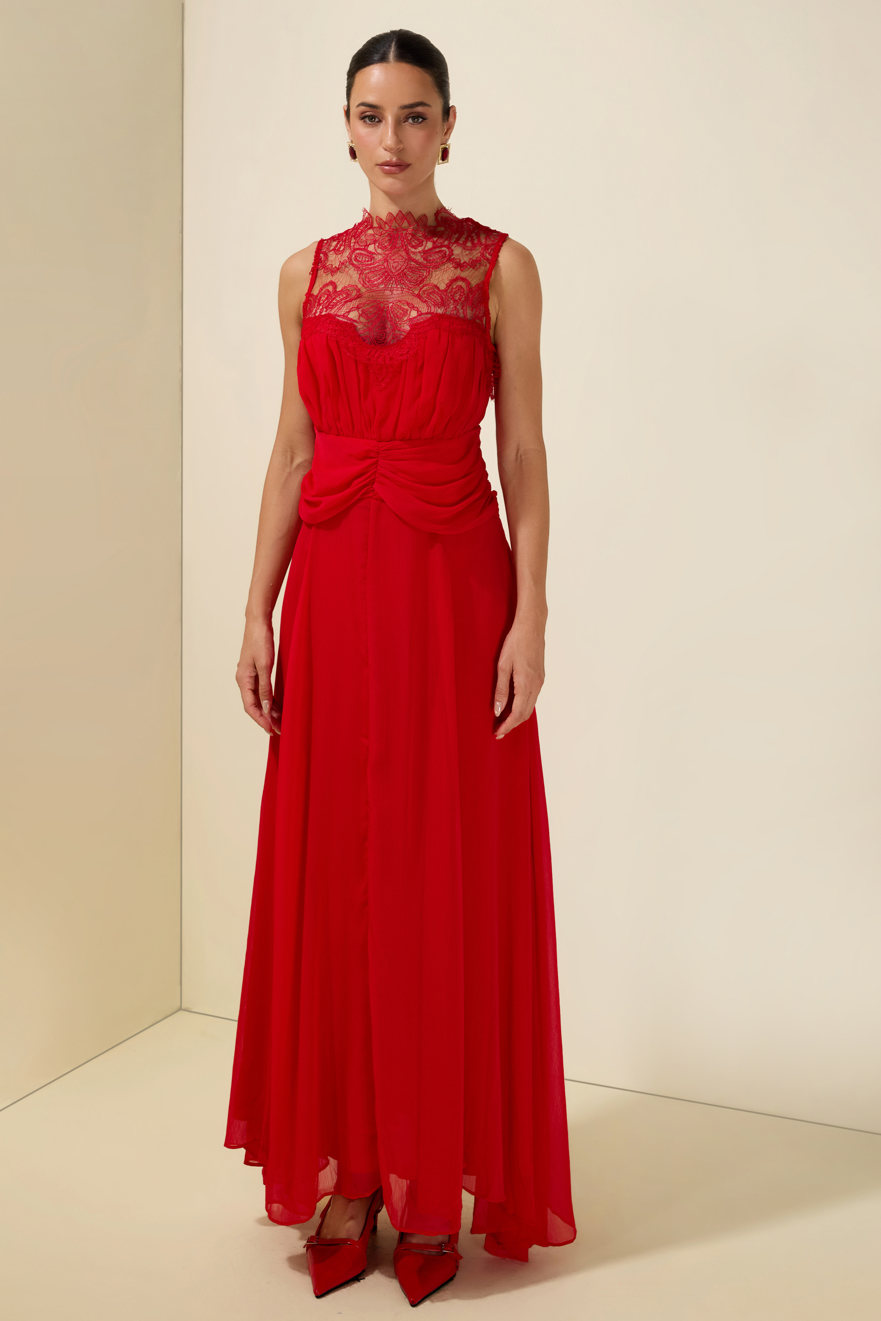 Lace Gathering Sleeveless Maxi Dress