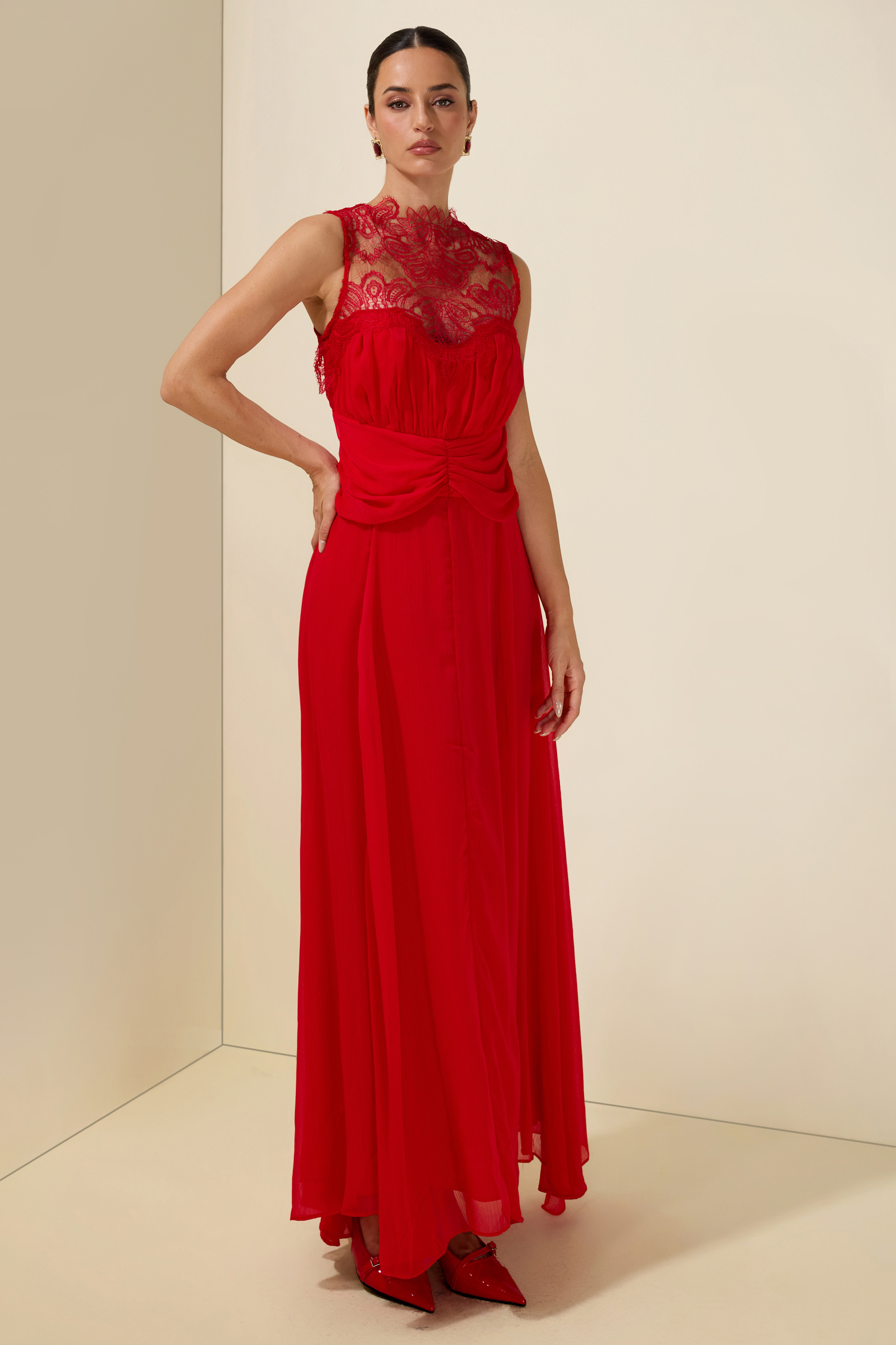 Lace Gathering Sleeveless Maxi Dress
