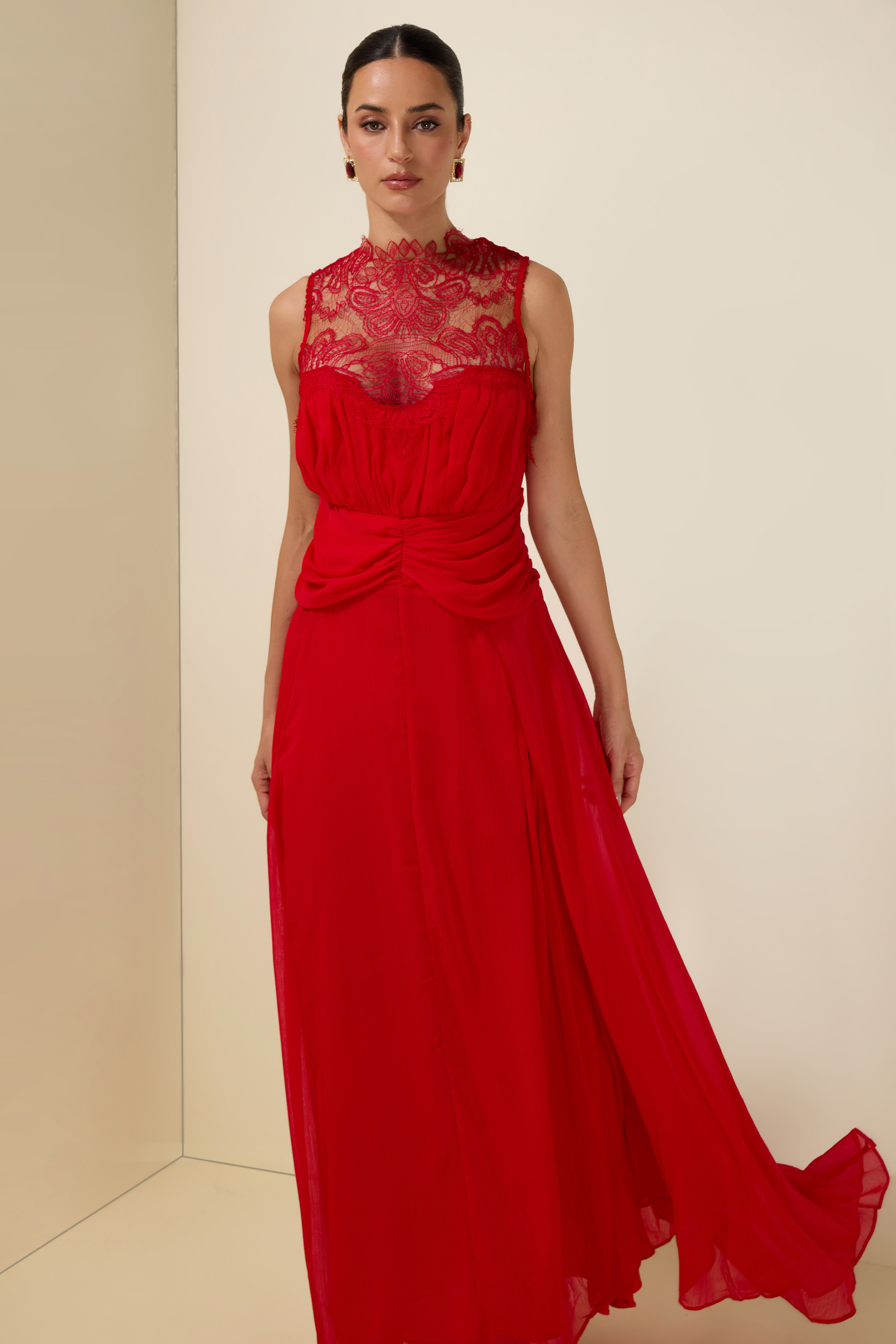 Lace Gathering Sleeveless Maxi Dress