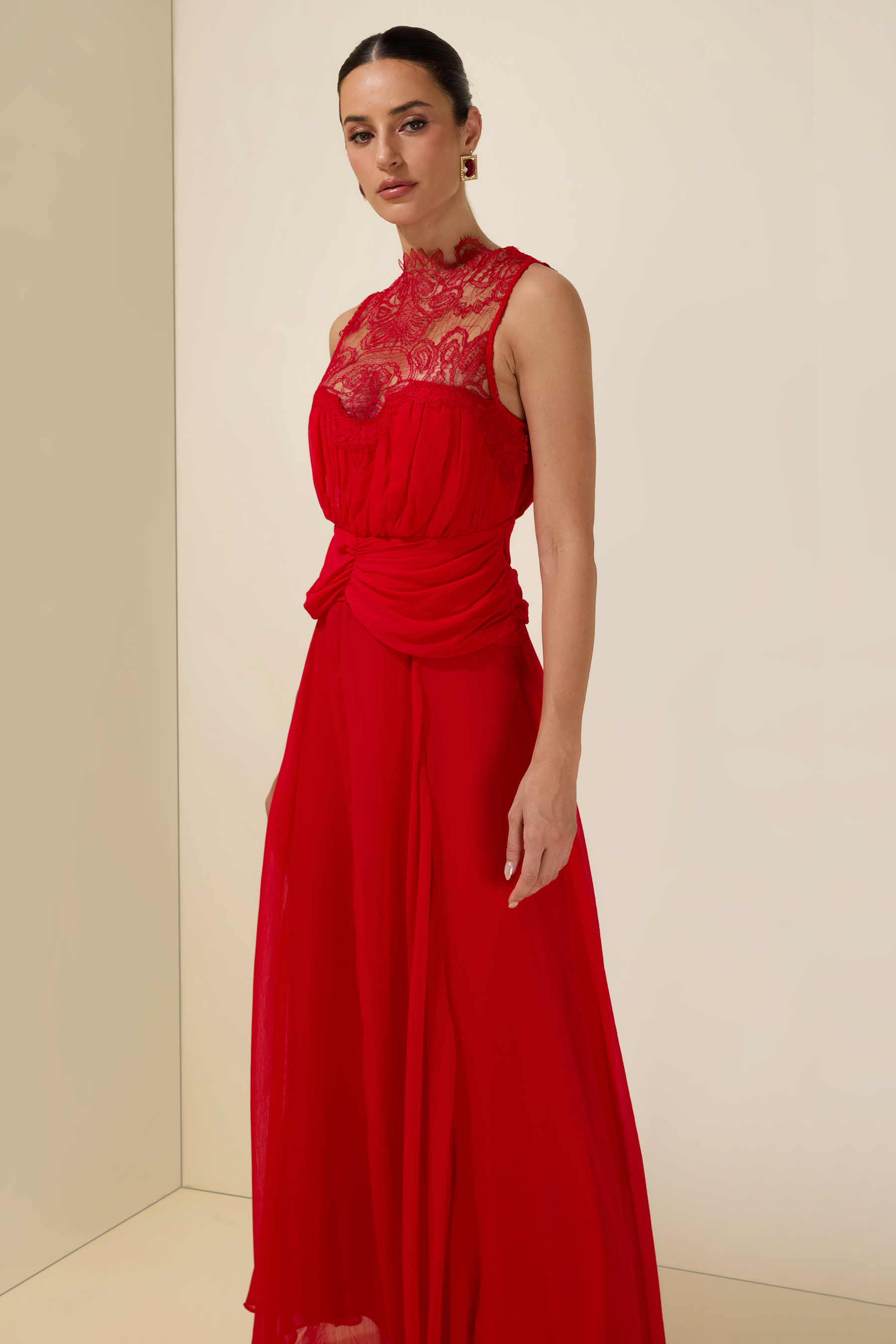 Lace Gathering Sleeveless Maxi Dress