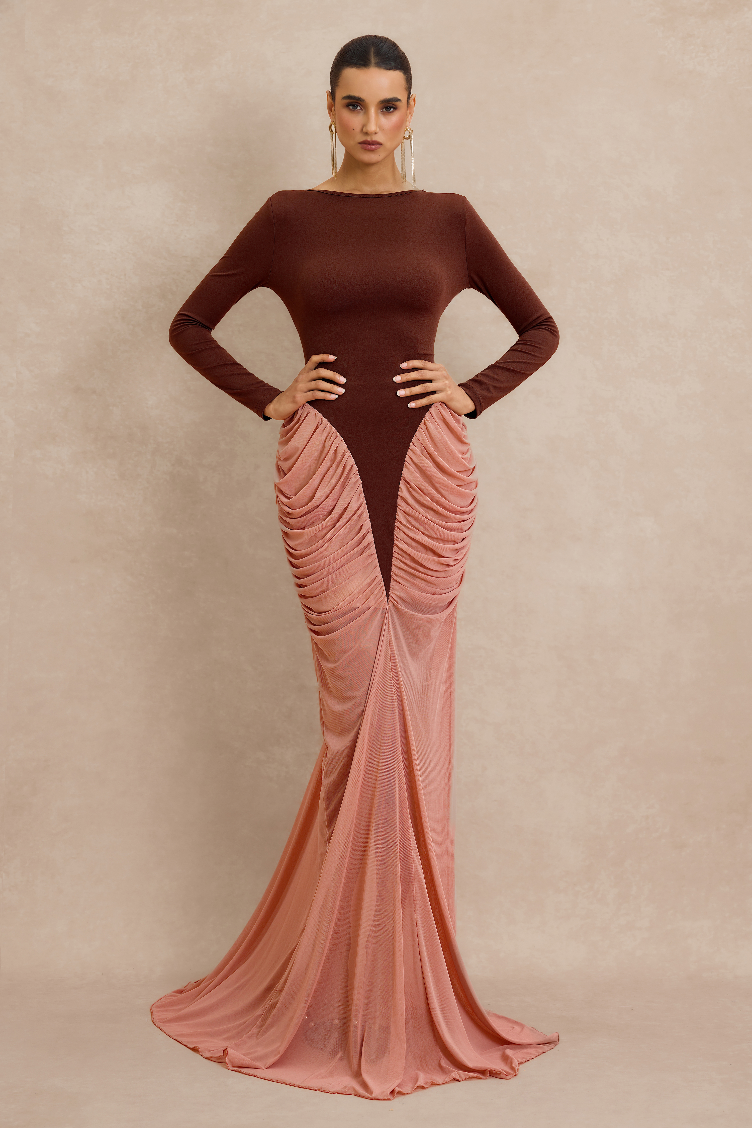Contrast Color Ruched Long Sleeve Maxi Dress