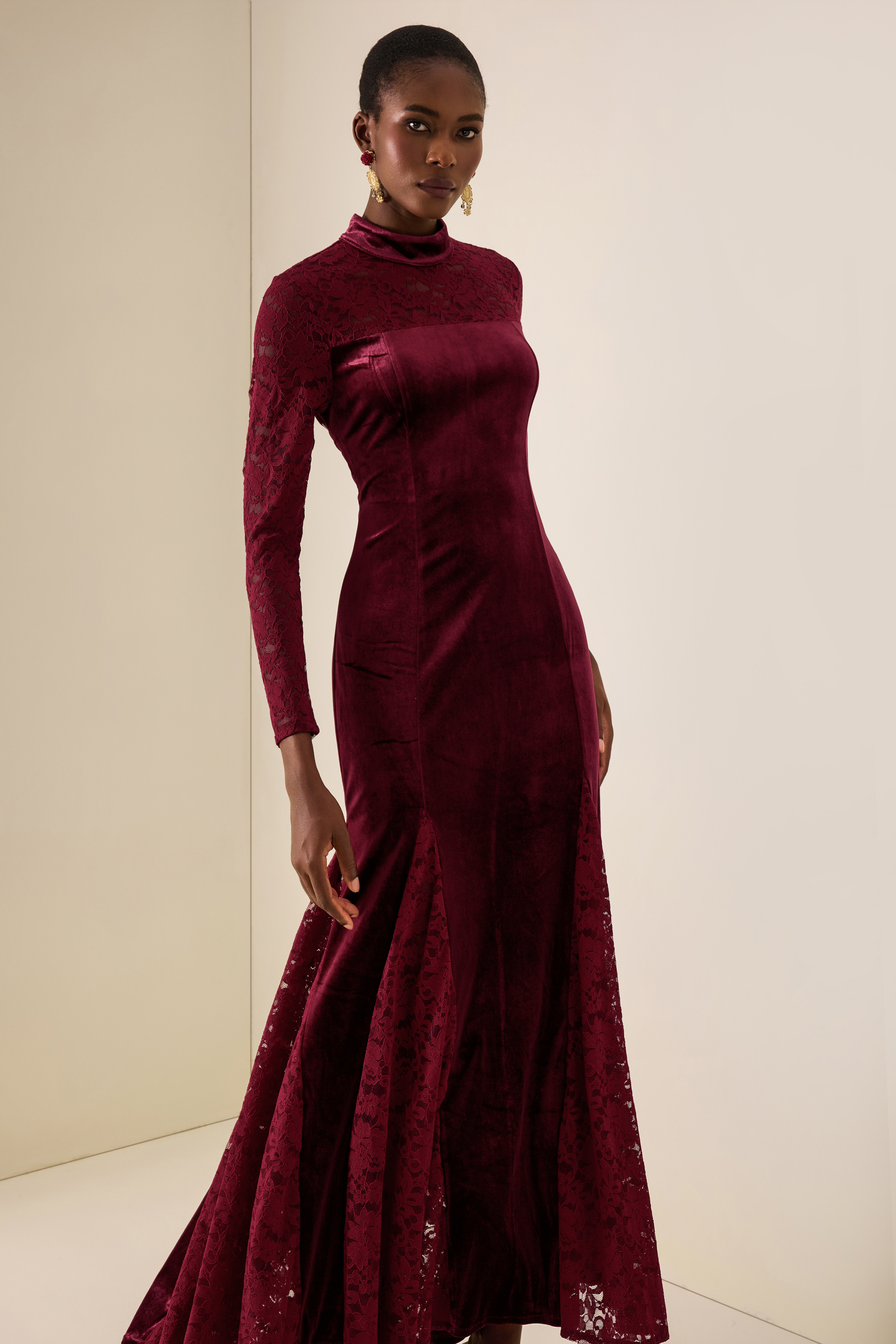 Lace Splicing Velvet Maxi Dress