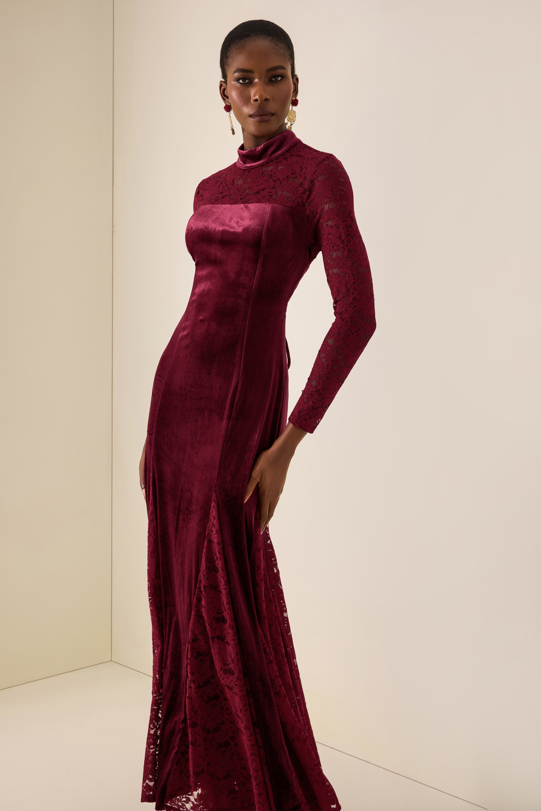 Lace Splicing Velvet Maxi Dress